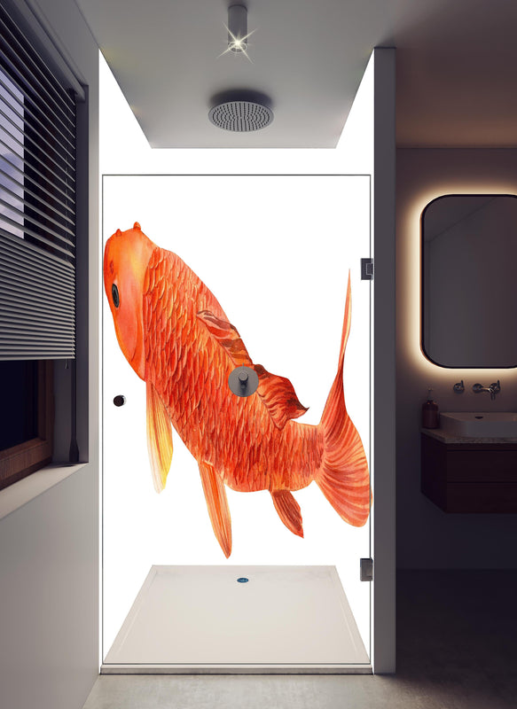 Duschrückwand - orangefarbener Koi in hellem Badezimmer mit Regenduschkopf  - zweiteilige Eck-Duschrückwand