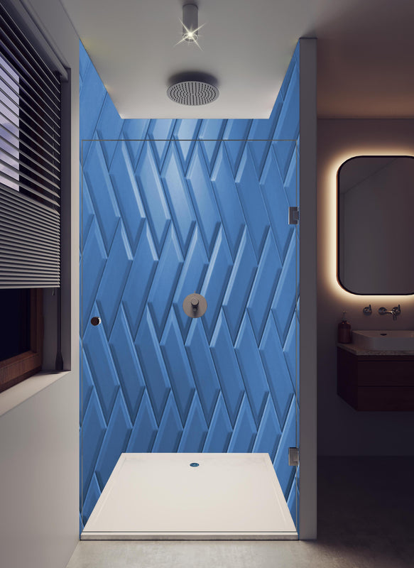 Duschrückwand - phantomblaue matte Keramikfliesen in hellem Badezimmer mit Regenduschkopf  - zweiteilige Eck-Duschrückwand