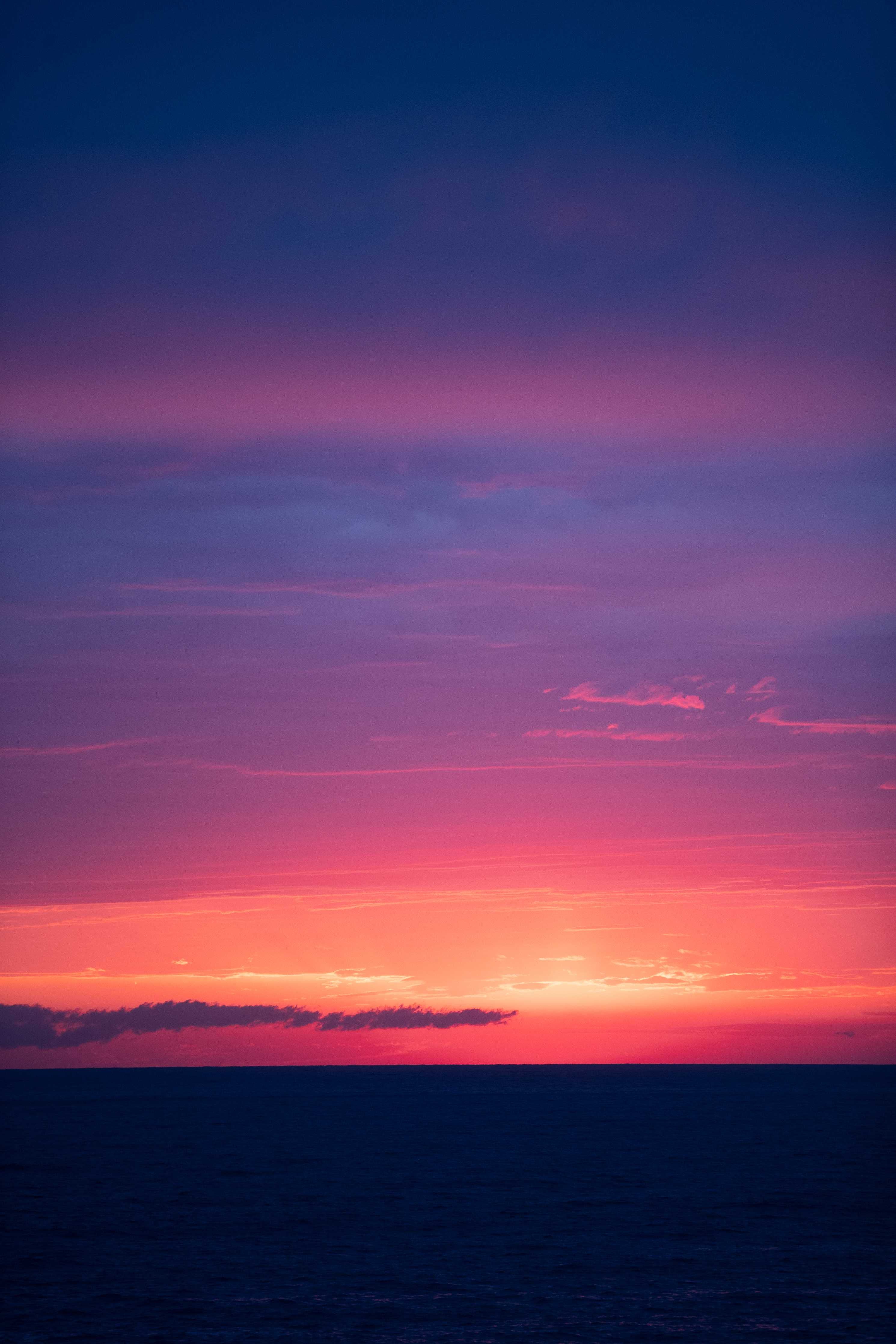 Große Wandbilder-Abendhimmel mit Farbverlauf in Pink und Blau