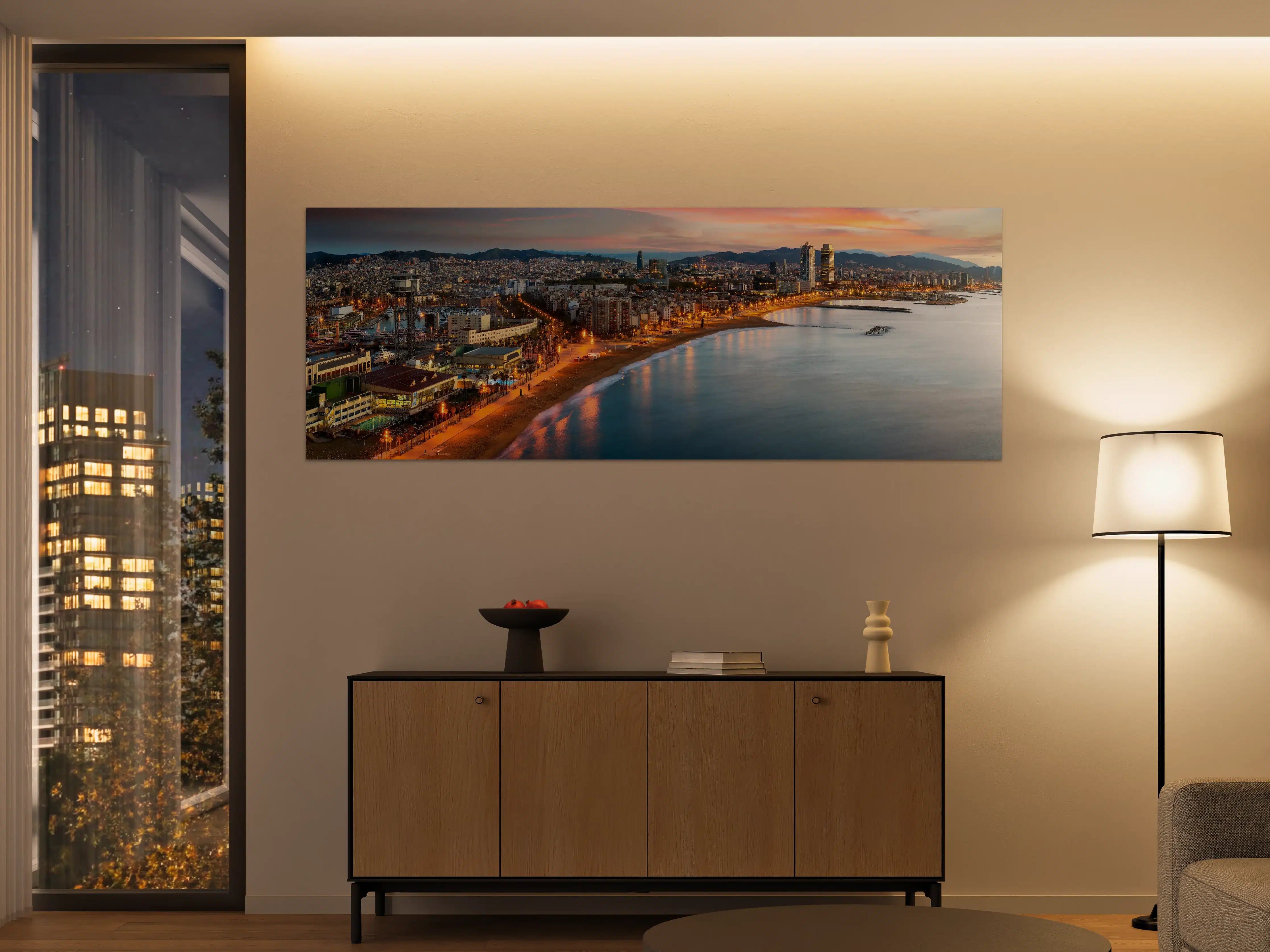 Große Wandbilder - Abendliche Skyline mit Stadtlichtern am Meer