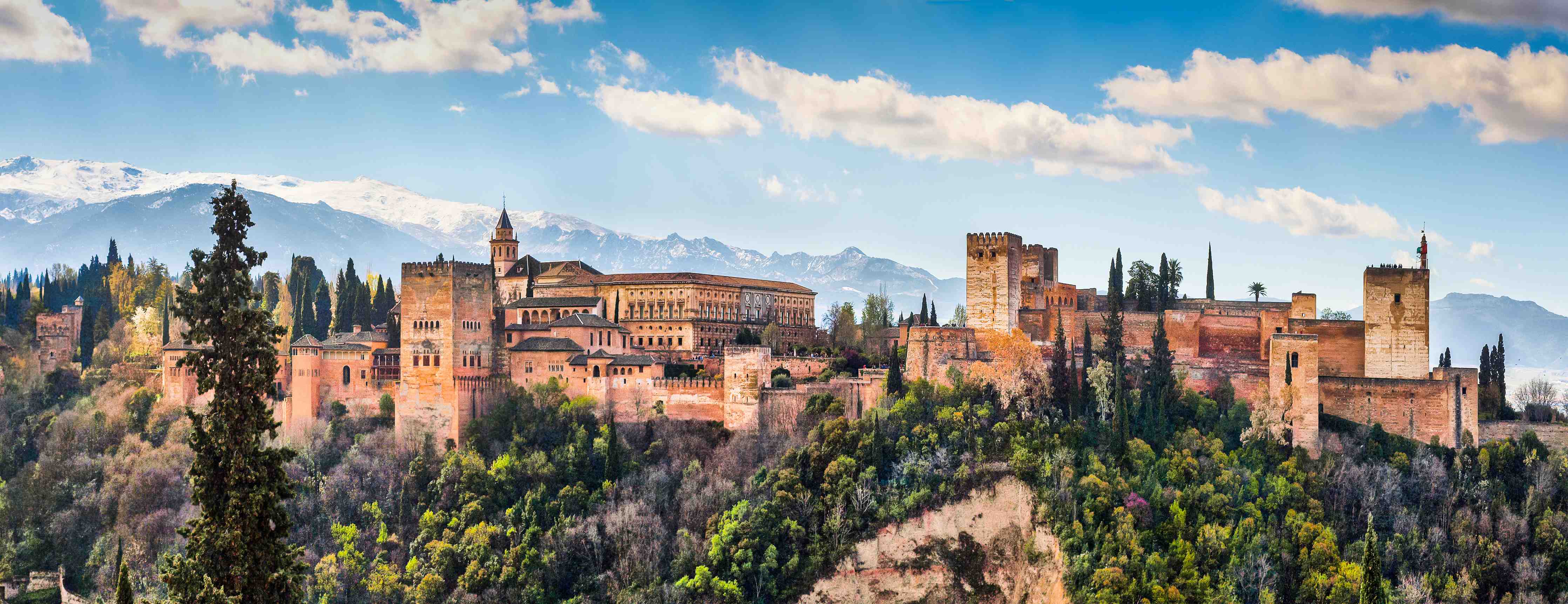 Große Wandbilder-Alhambra in Granada bei Sonnenschein