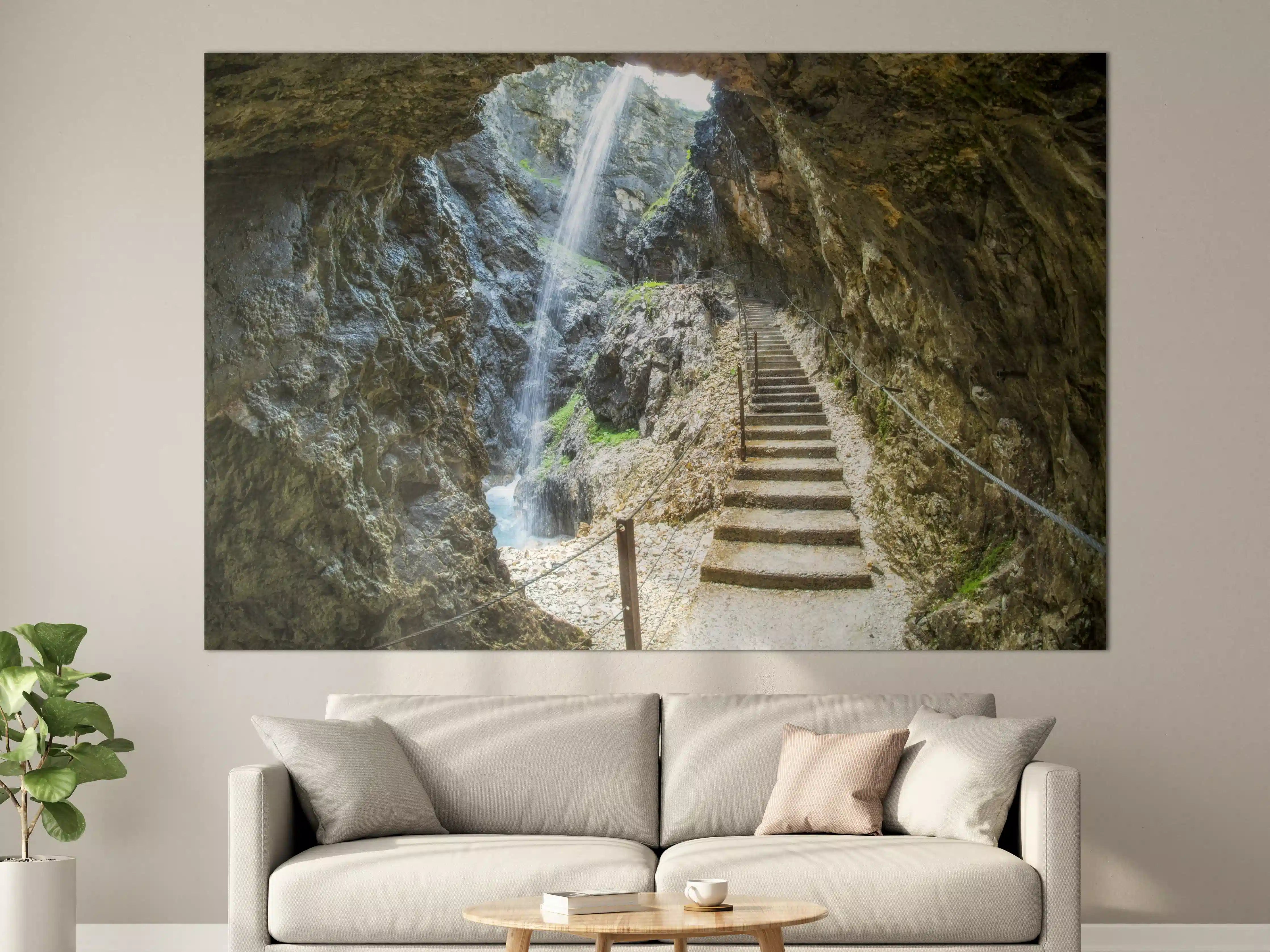 Große Wandbilder - Antike Steintreppen mit Wasserfall