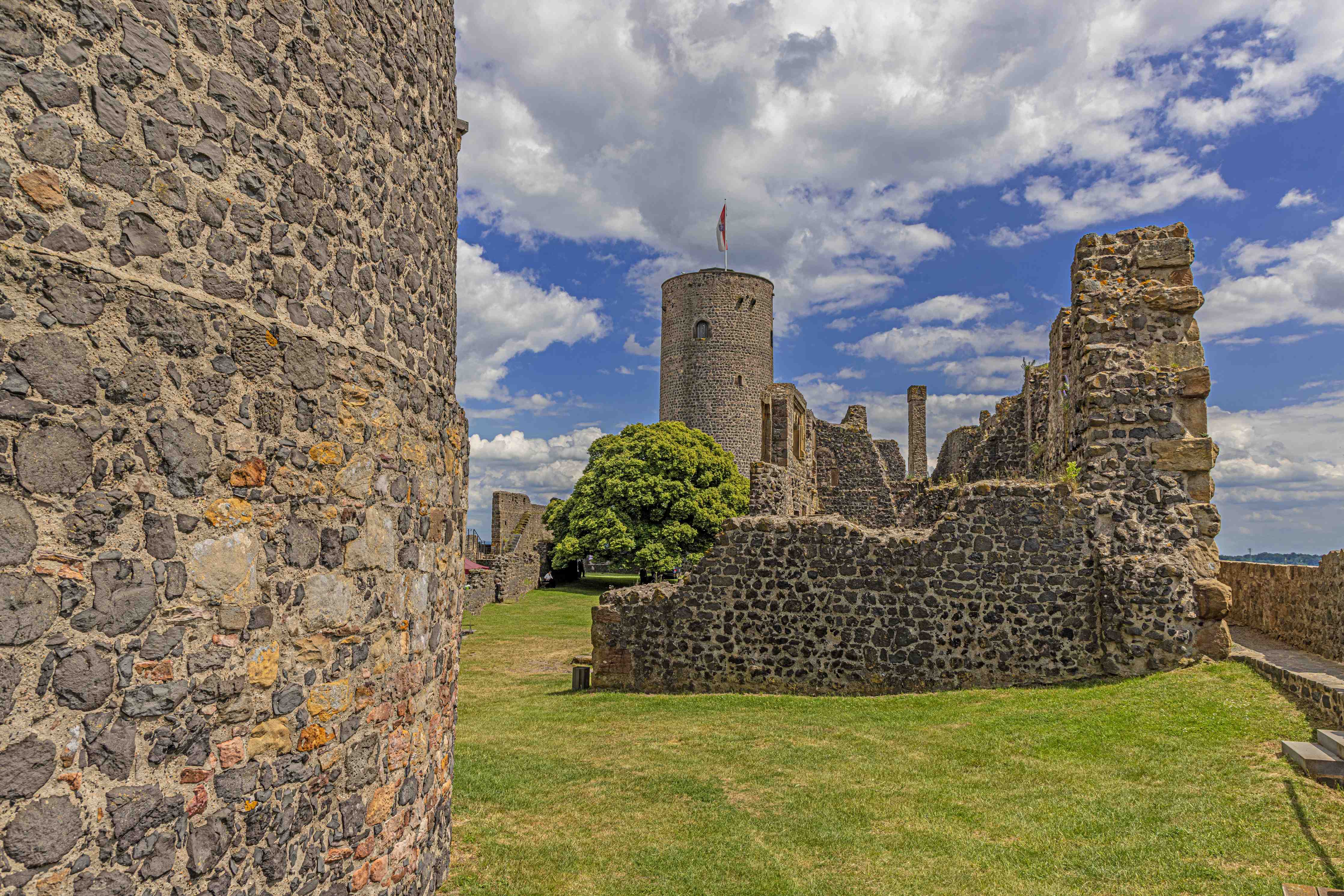 Große Wandbilder-Bild von der Burgruine Münzenberg in Hessen
