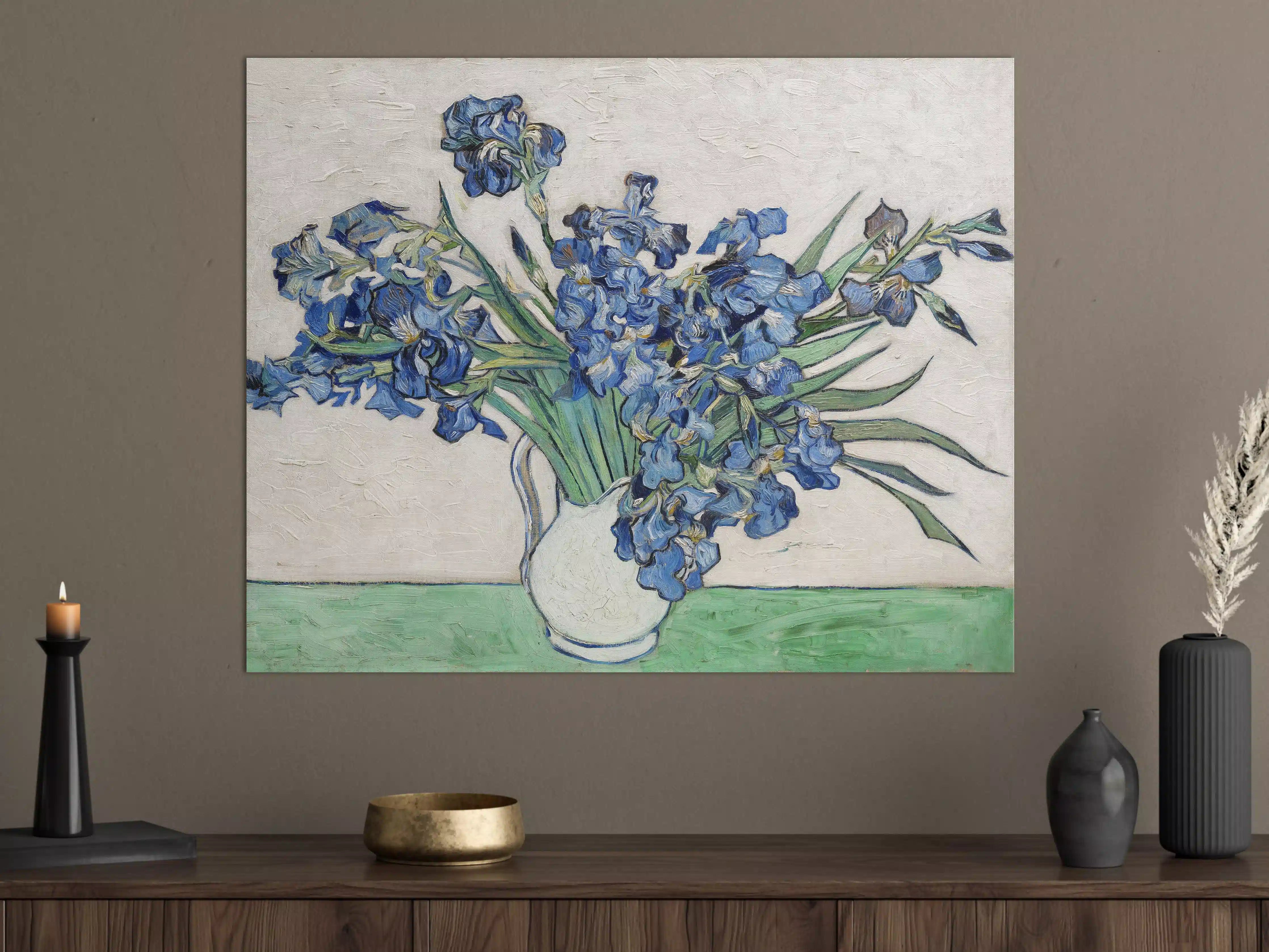 Große Wandbilder - Blauer Iris im weißen Blumenkrug