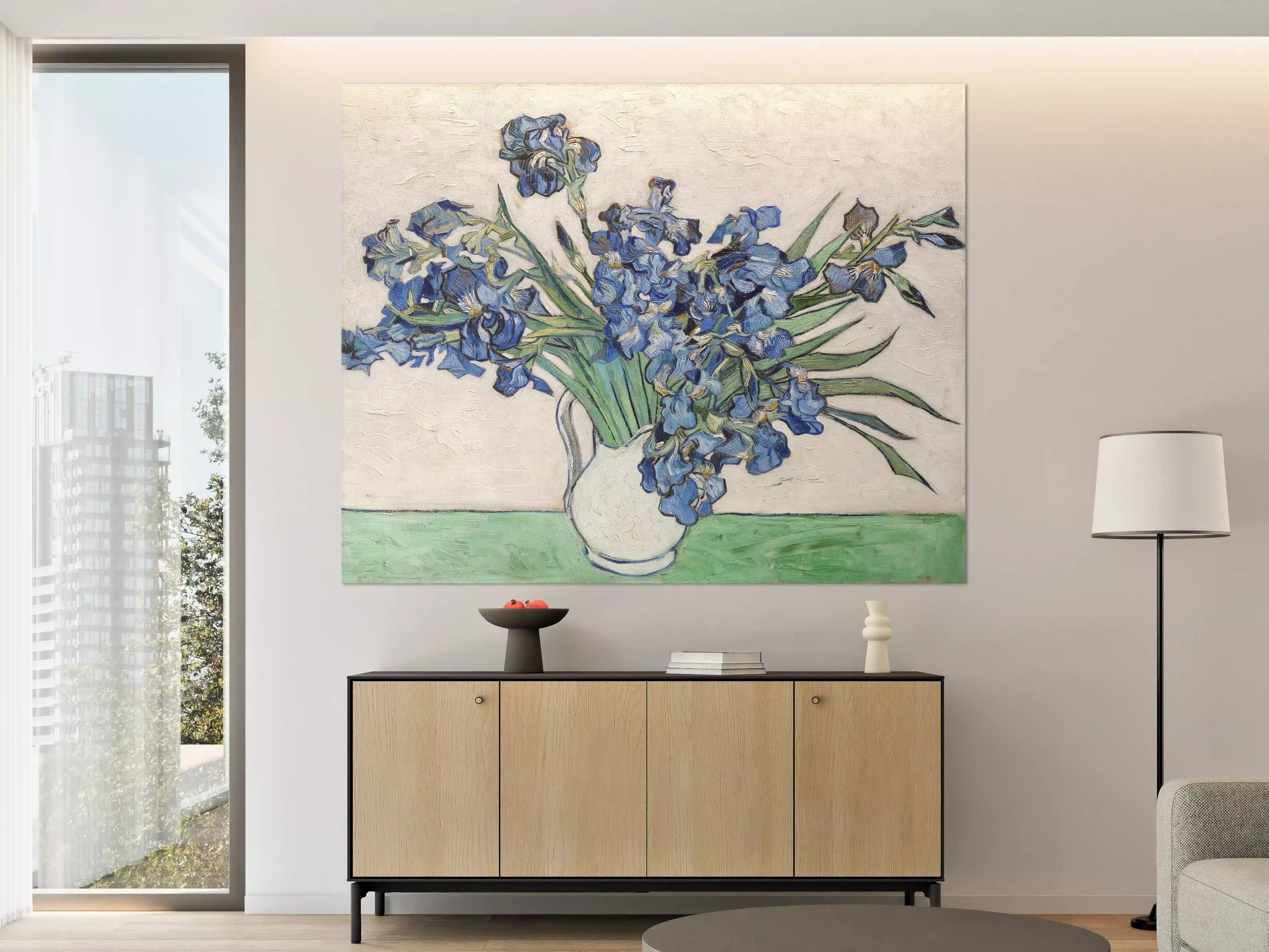 Große Wandbilder - Blauer Iris im weißen Blumenkrug