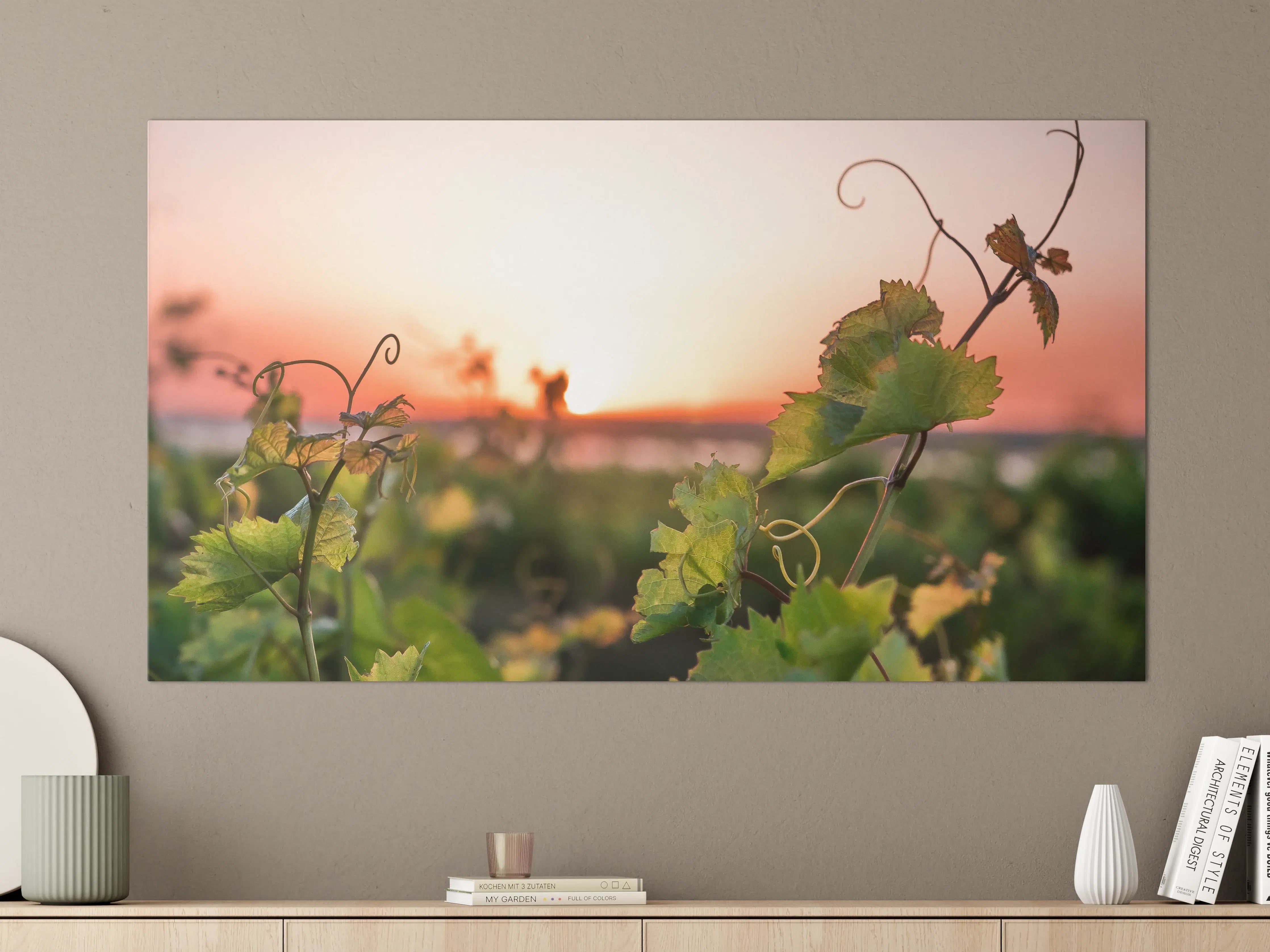 Große Wandbilder - Brennendes Sonnenuntergangsbild mit Weinreben