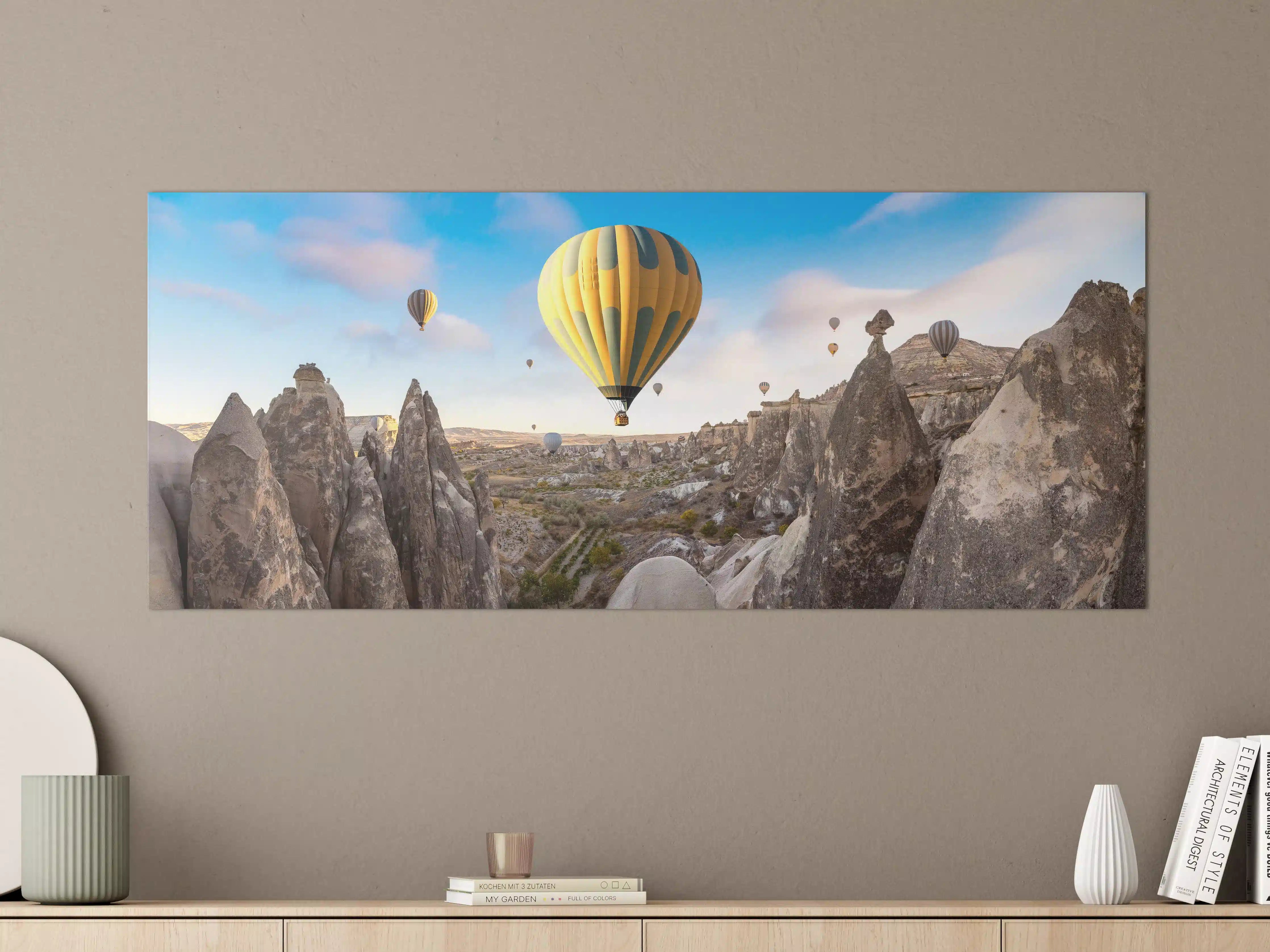 Große Wandbilder - Bunte Heißluftballons über Felsenlandschaft