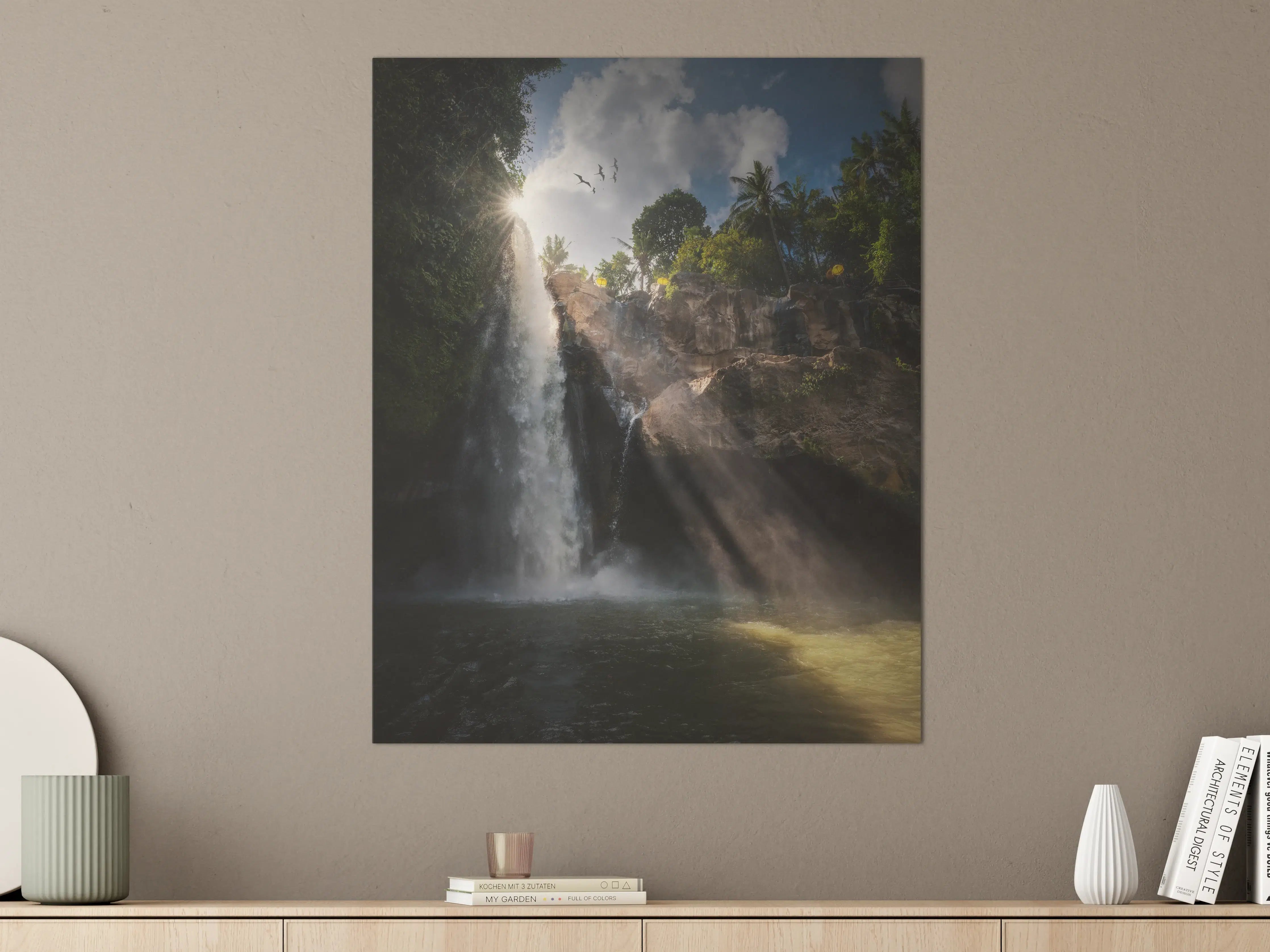 Große Wandbilder - Dschungelwasserfall bei Sonnenlicht