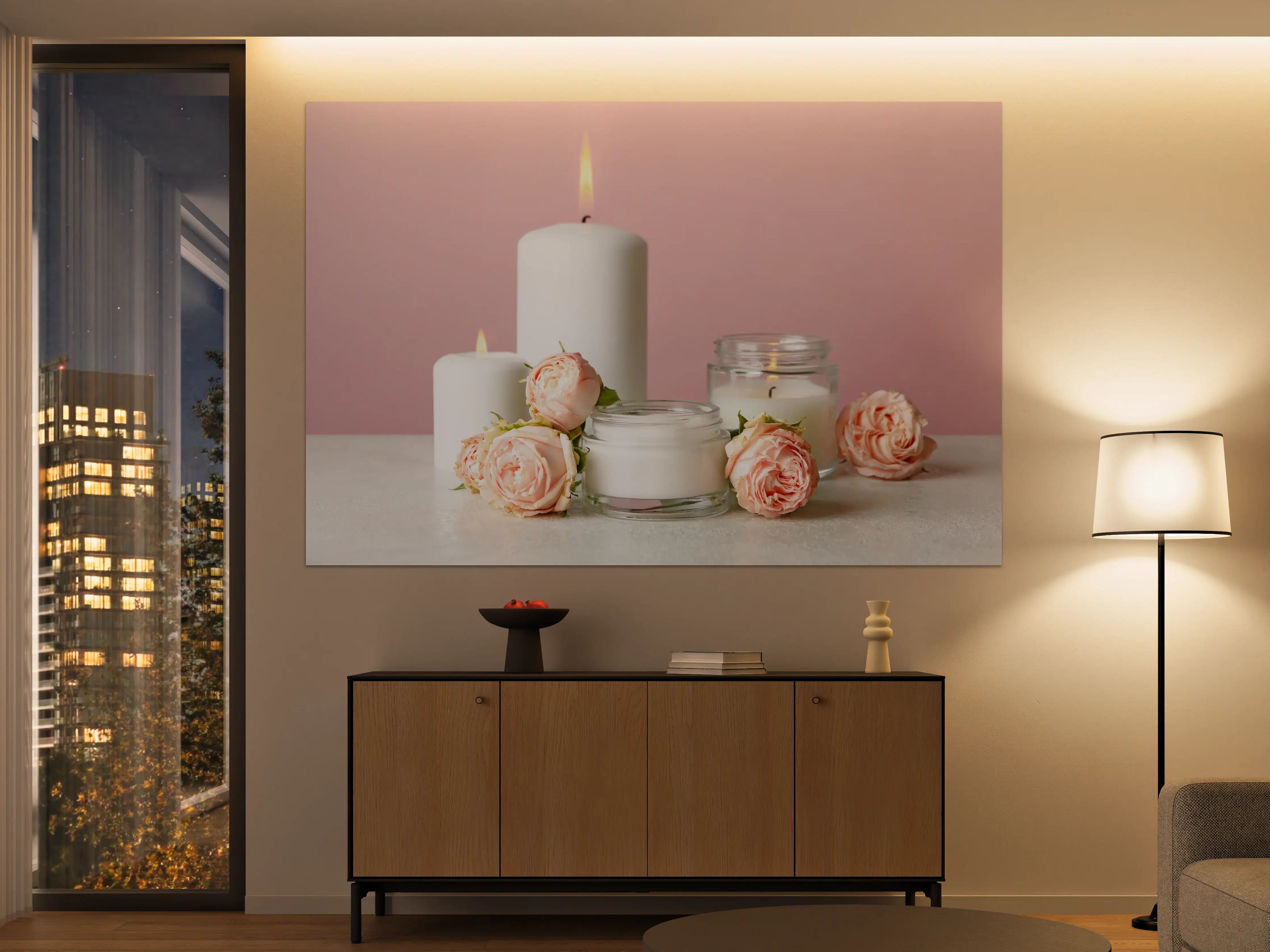Große Wandbilder - Duftkerzen und Rosen auf weißem Tisch 