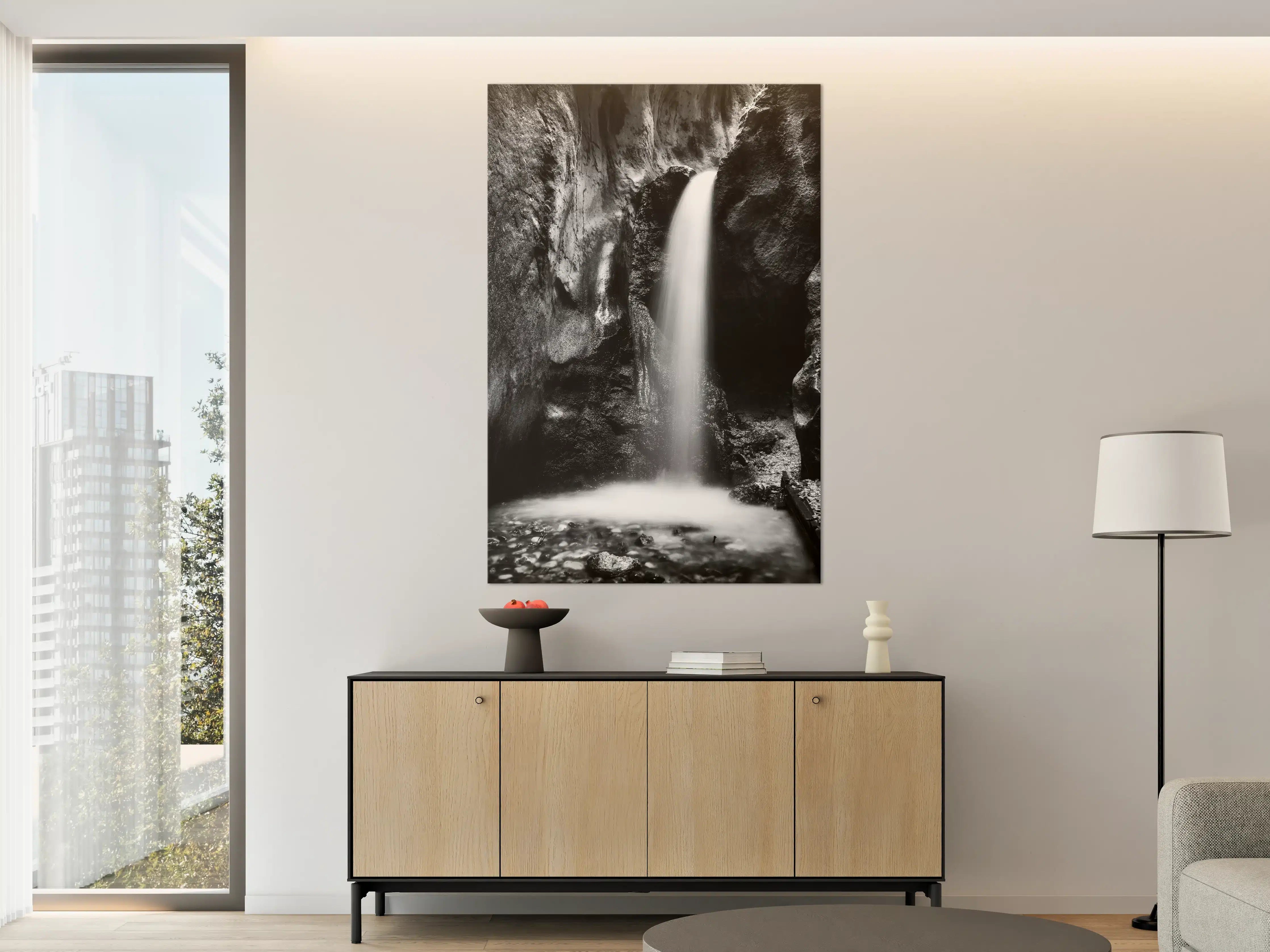 Große Wandbilder - Dunkler Wasserfall in Felsenschlucht