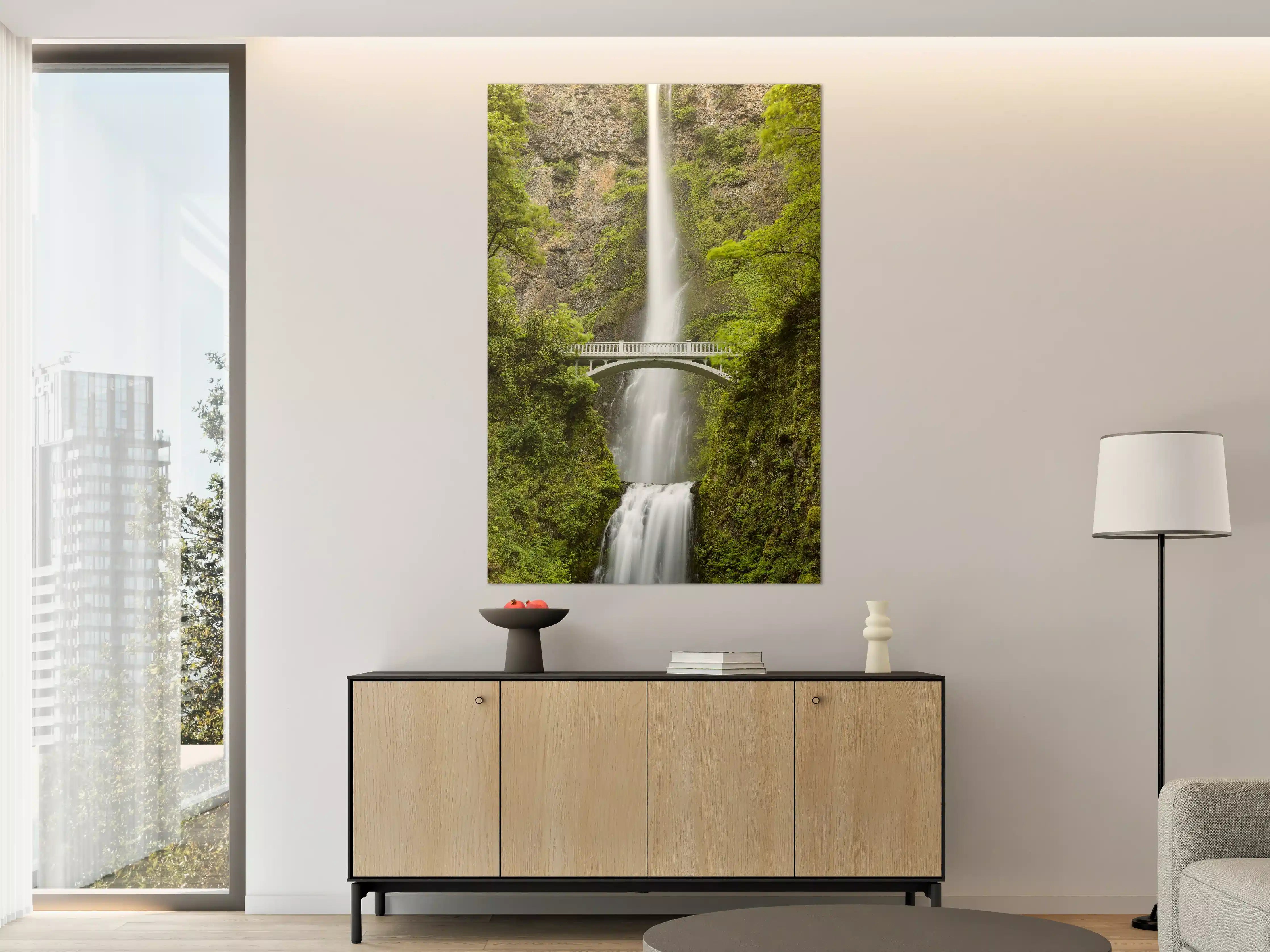 Große Wandbilder - Erhabene grüne Wasserfall Landschaft mit sanften Grautönen