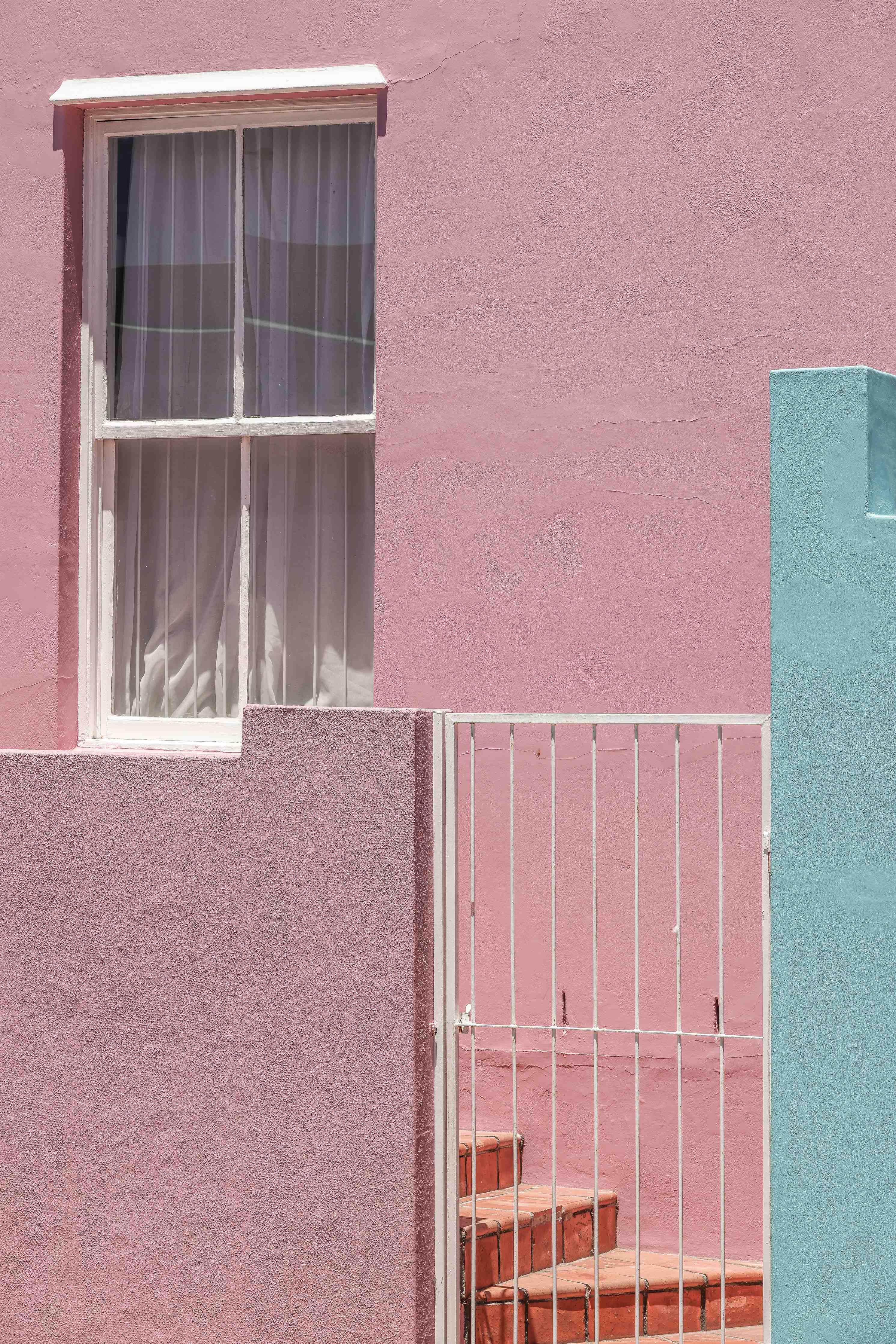 Große Wandbilder-Farbenfrohe Fassade mit Fenster
