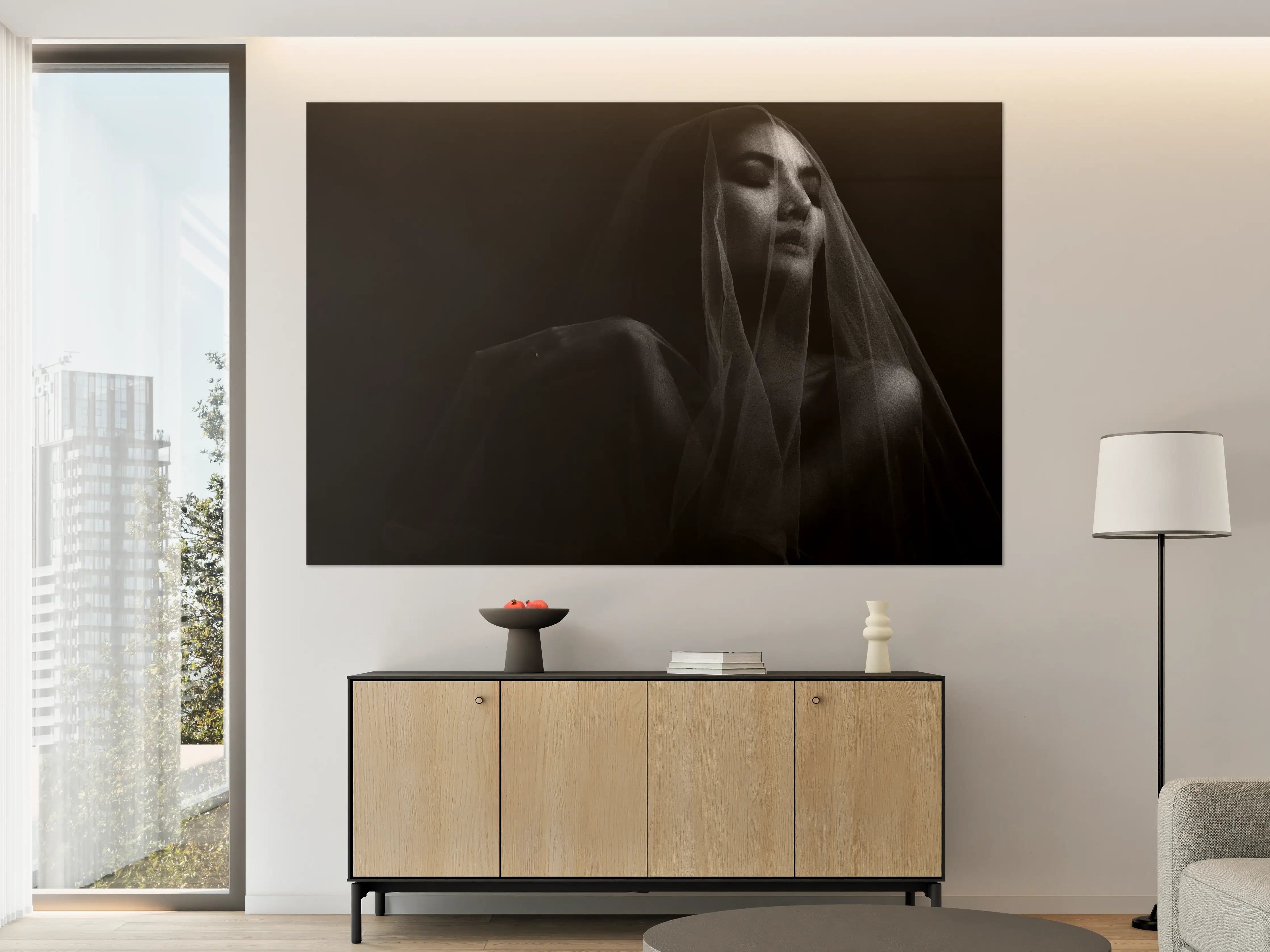 Große Wandbilder - Frau unter einem Schleier im dunkeln