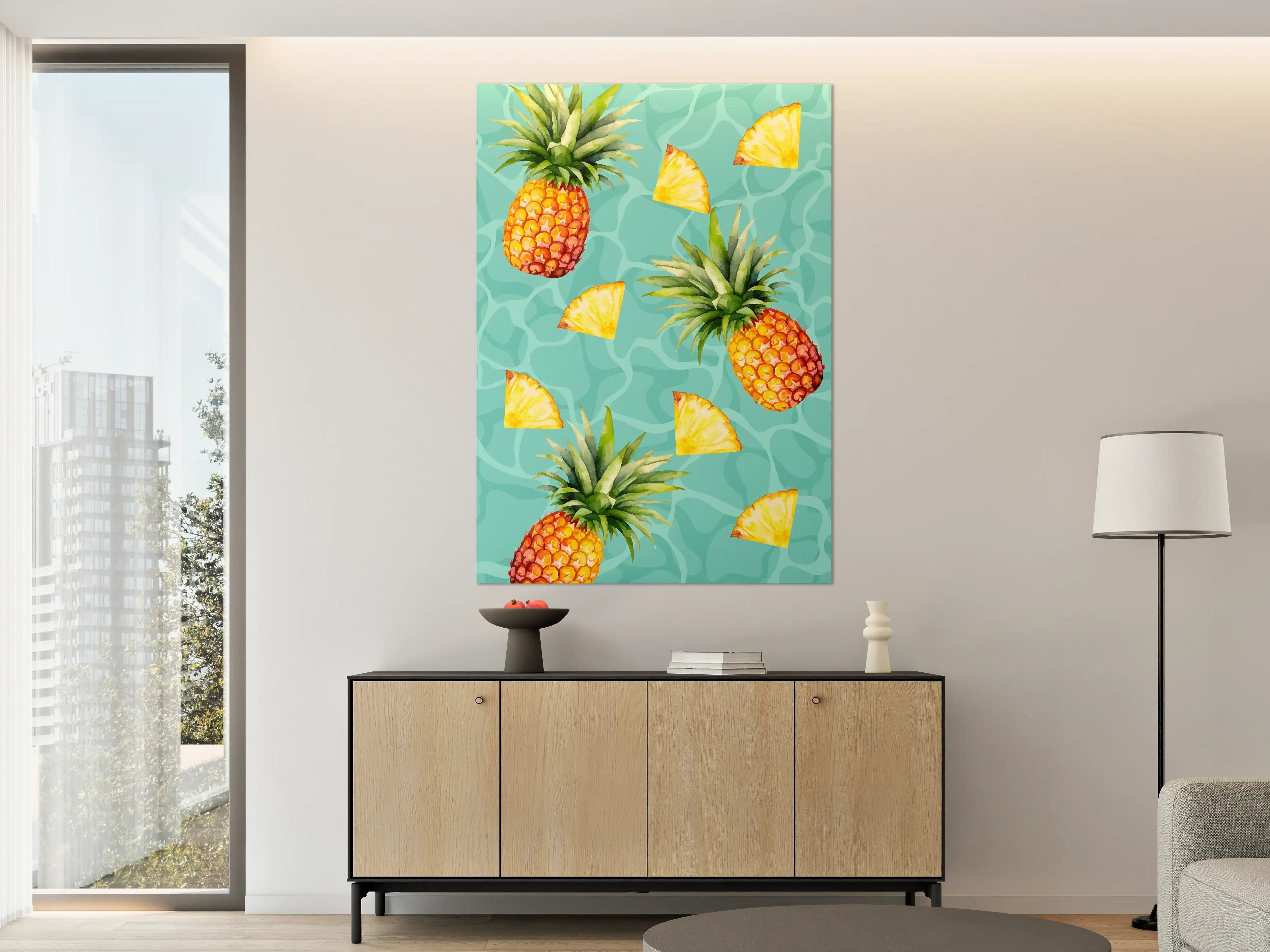 Große Wandbilder - Frische Ananas mit Ananasstücken auf Wassermuster-Hintergrund