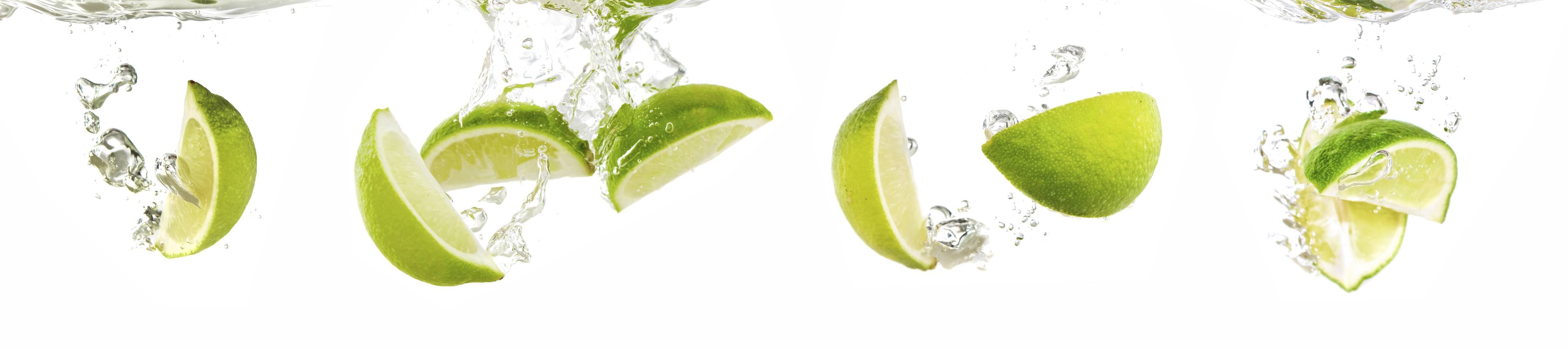 Große Wandbilder-Frische Limette in Wasser