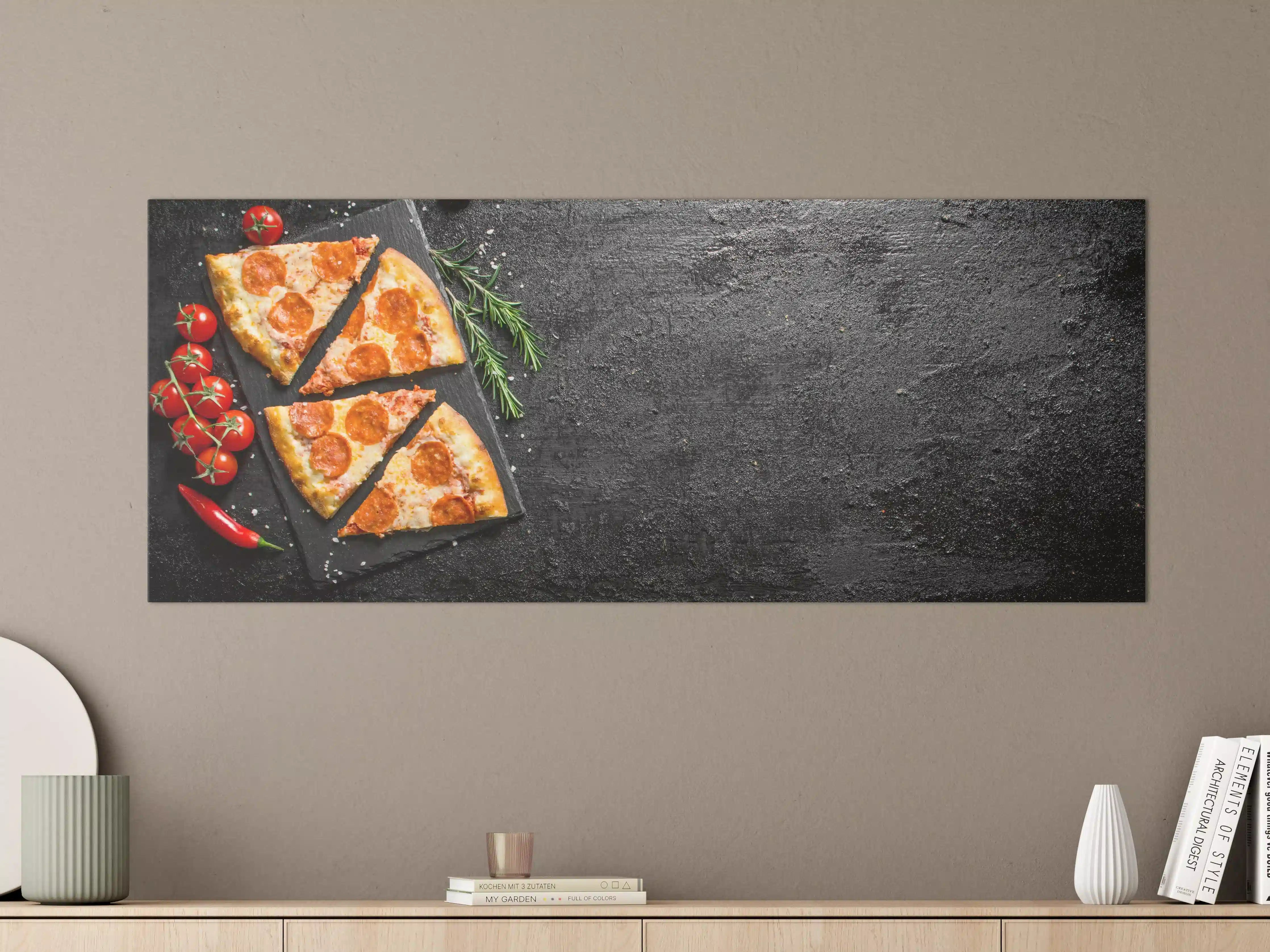 Große Wandbilder - Frische Pizza mit Tomaten und Chili