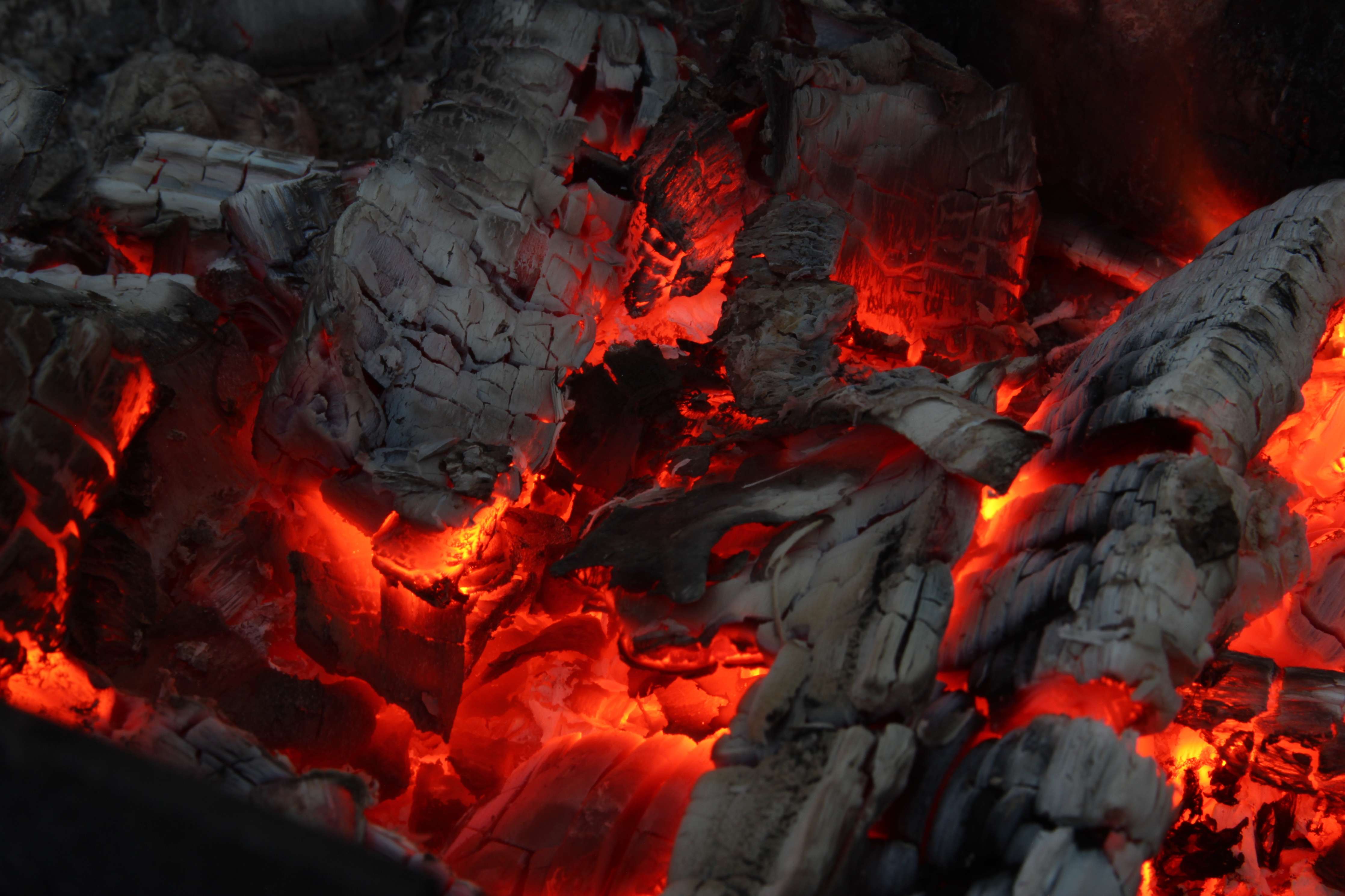 Große Wandbilder-Glühendes Feuer - Nahaufnahme