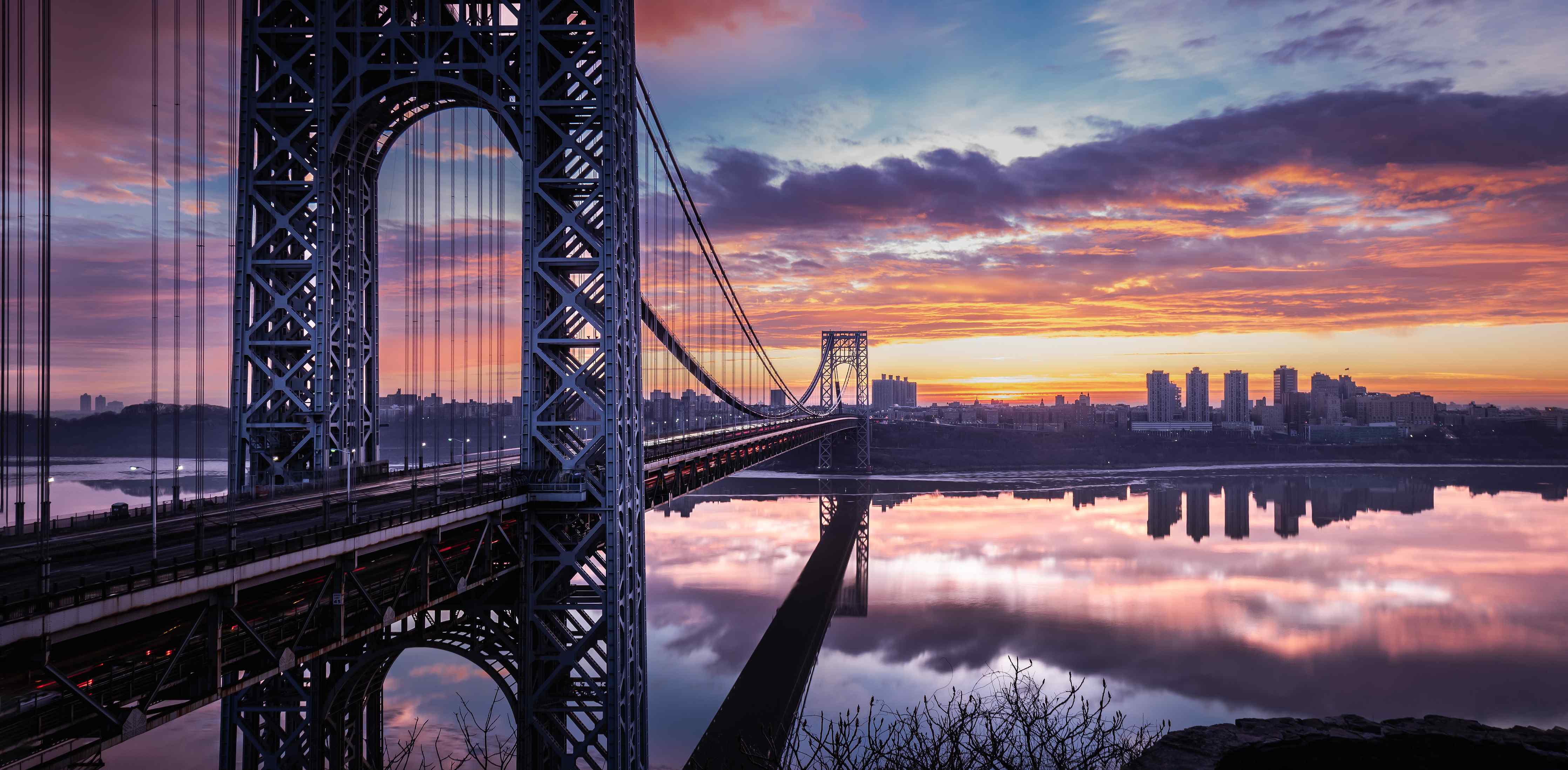 Große Wandbilder-Grauer Schatten über Abendbrücke