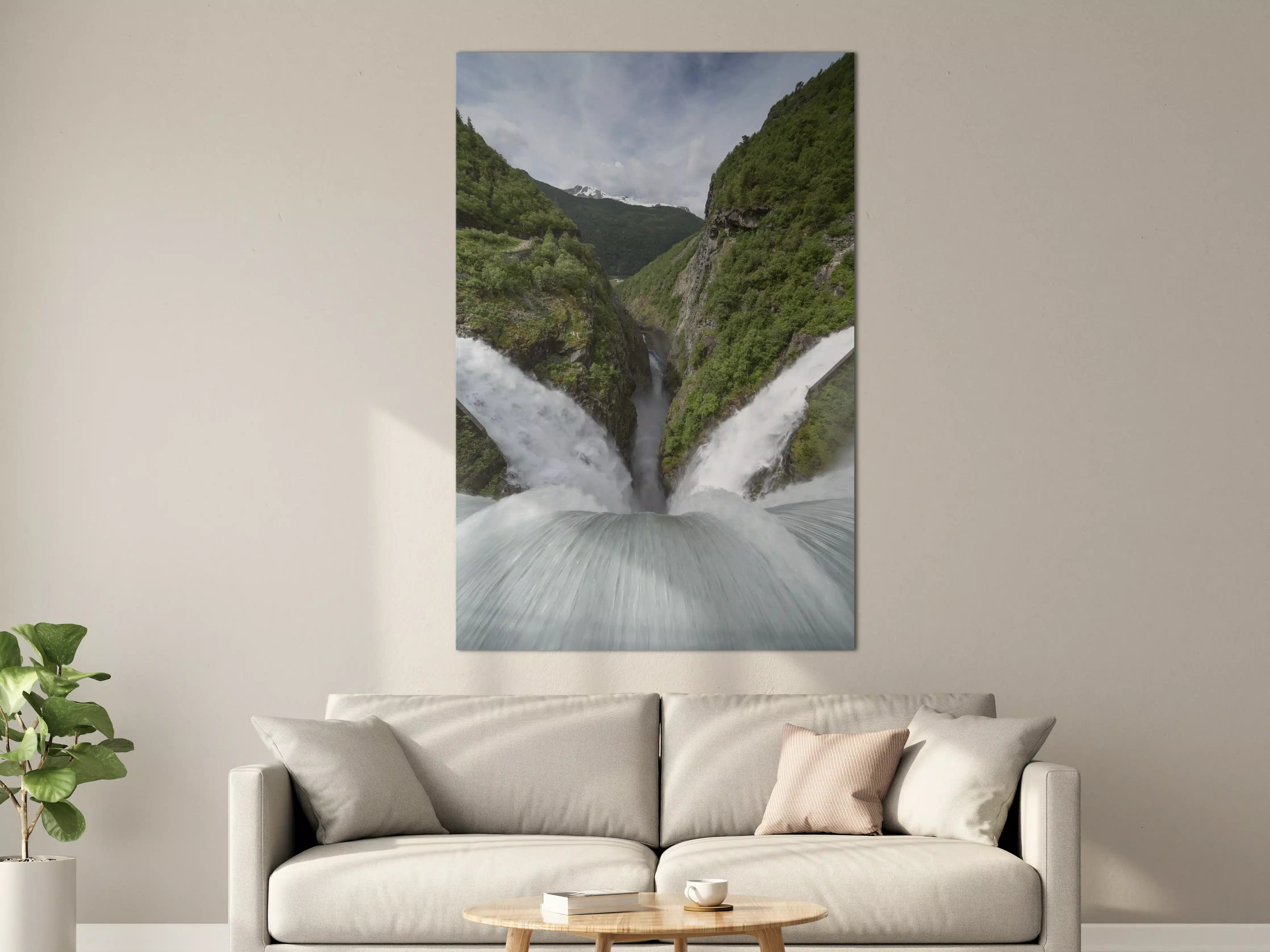 Große Wandbilder - Grauer Wasserfall in Grünen Bergen