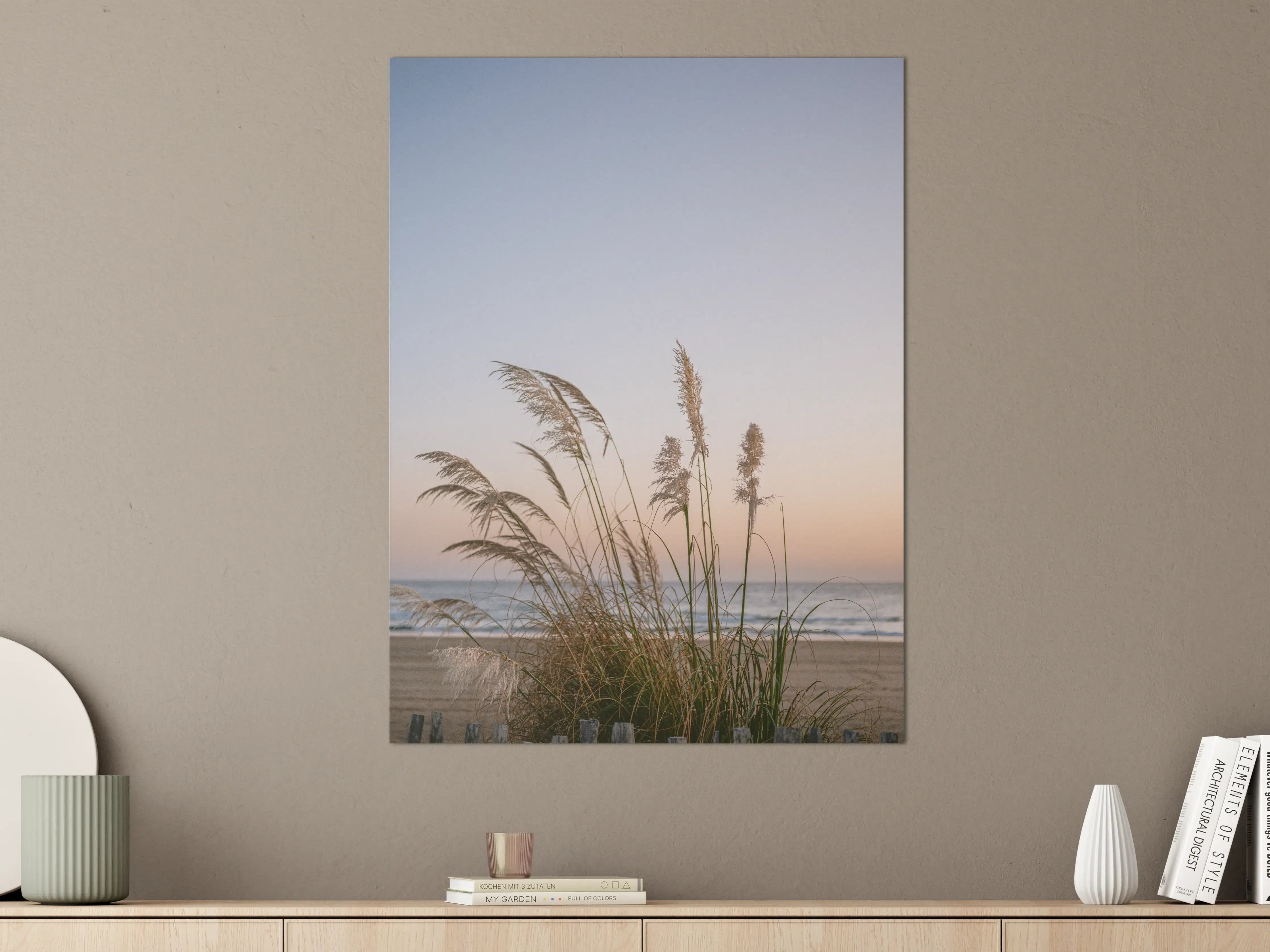 Große Wandbilder - Himmel und Strand mit Gräsern bei Sonnenuntergang