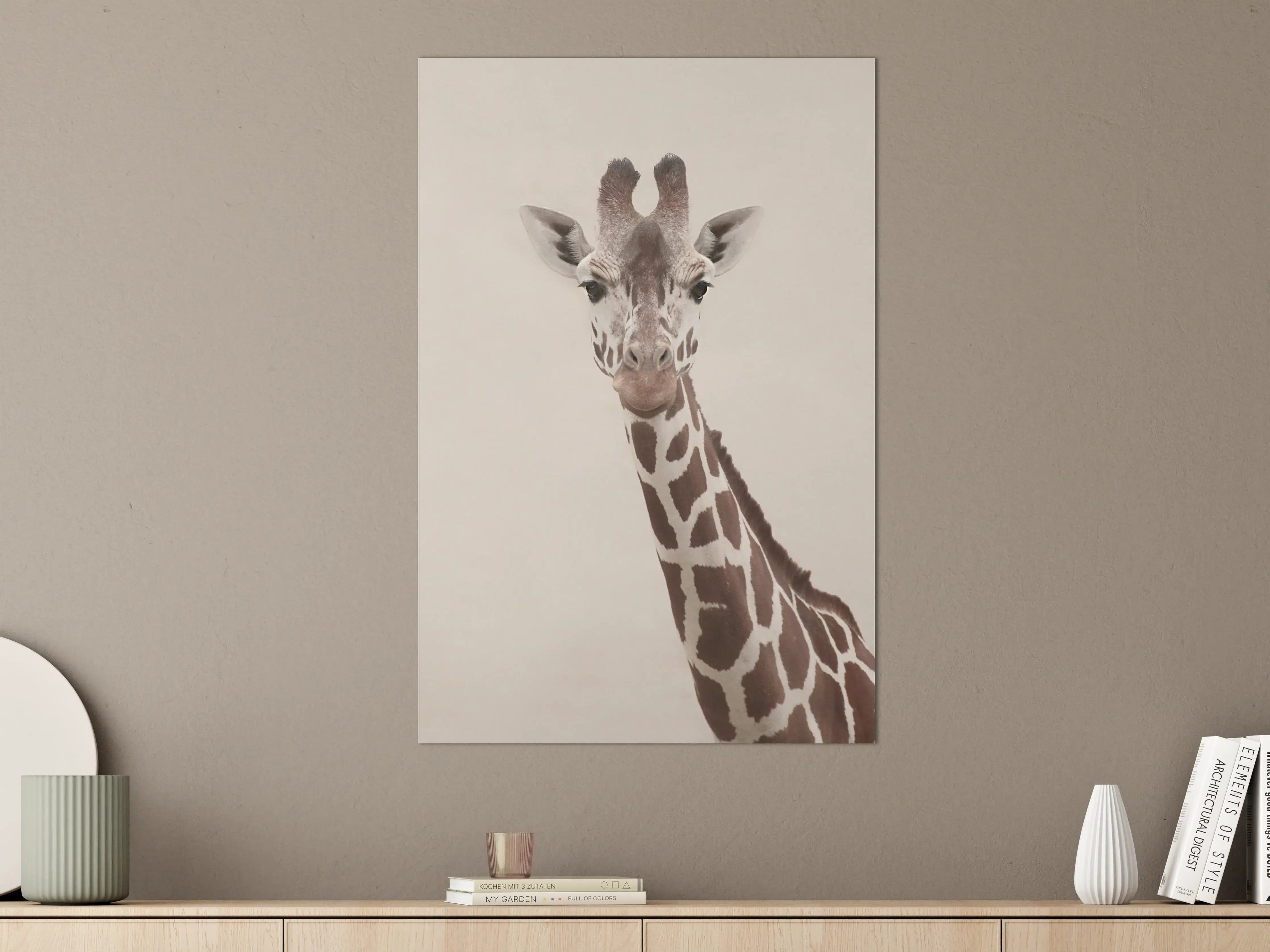 Große Wandbilder - Hübscher Giraffenblick in neutralen Tönen