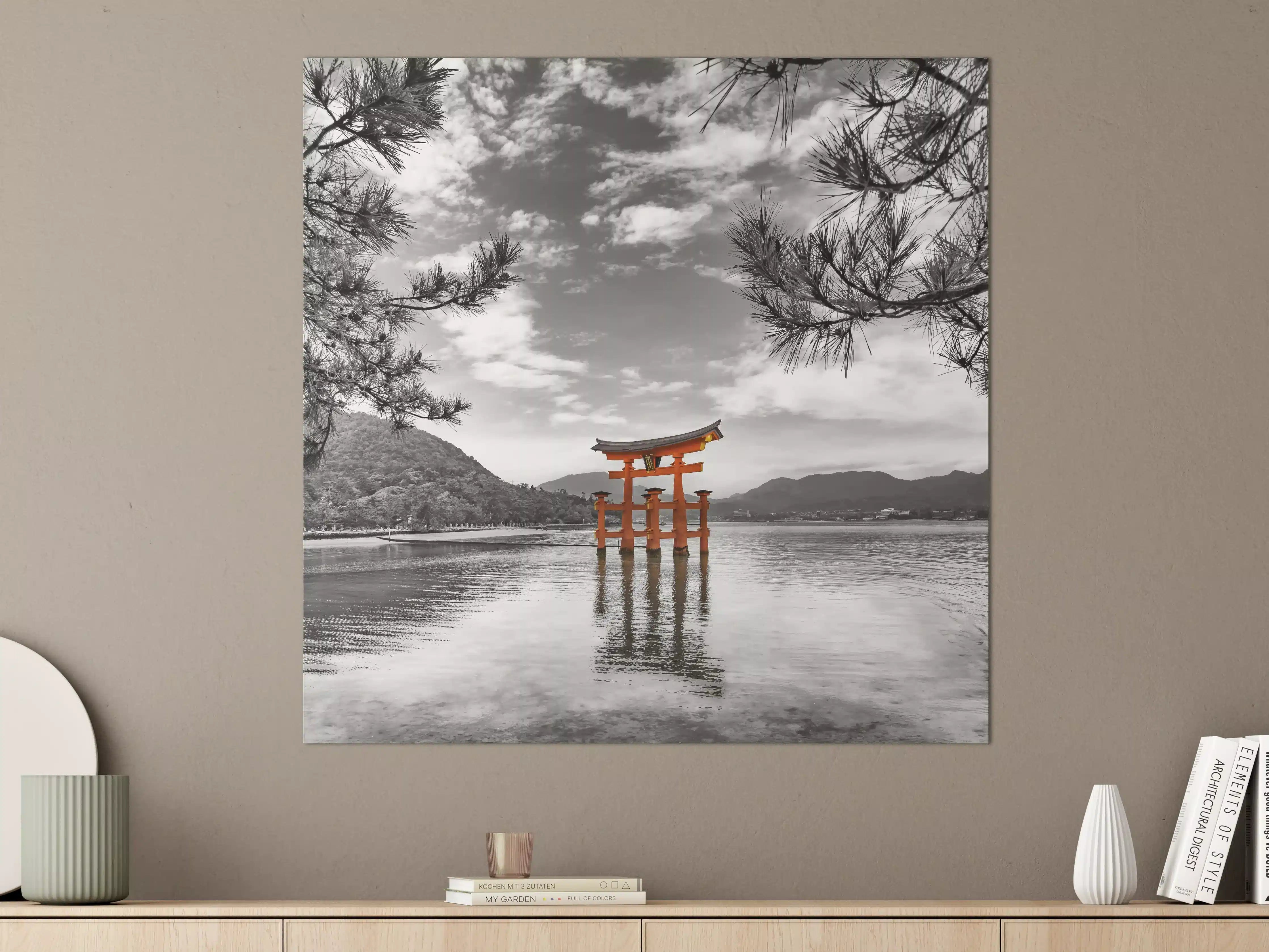 Große Wandbilder - Japanischer Torii im Wasser mit dramatischem Himmel