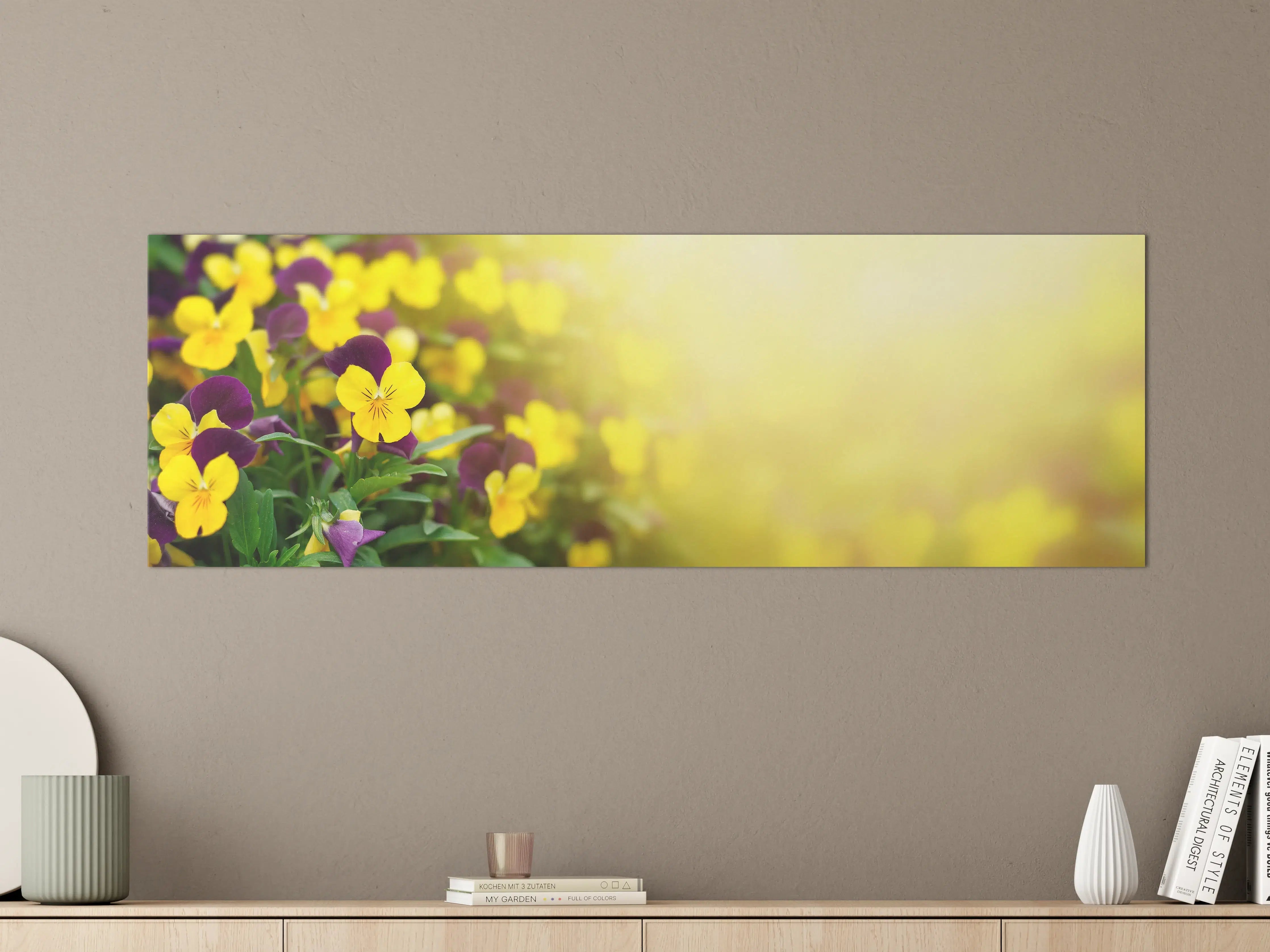 Große Wandbilder - Lebendige Veilchenblumen in Gelb und Violett