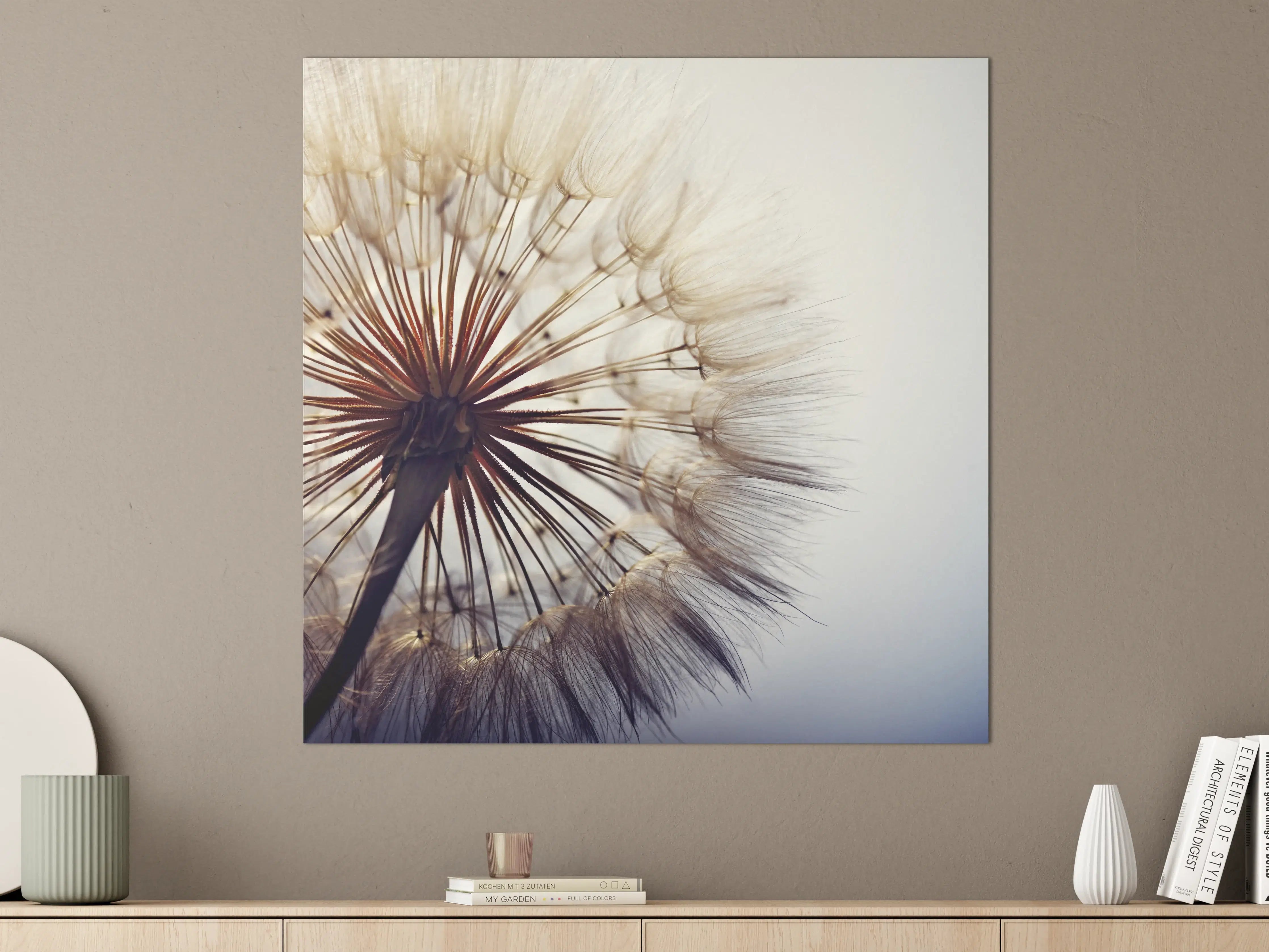 Große Wandbilder - Leuchtend weiße Pusteblume vor hellem Hintergrund