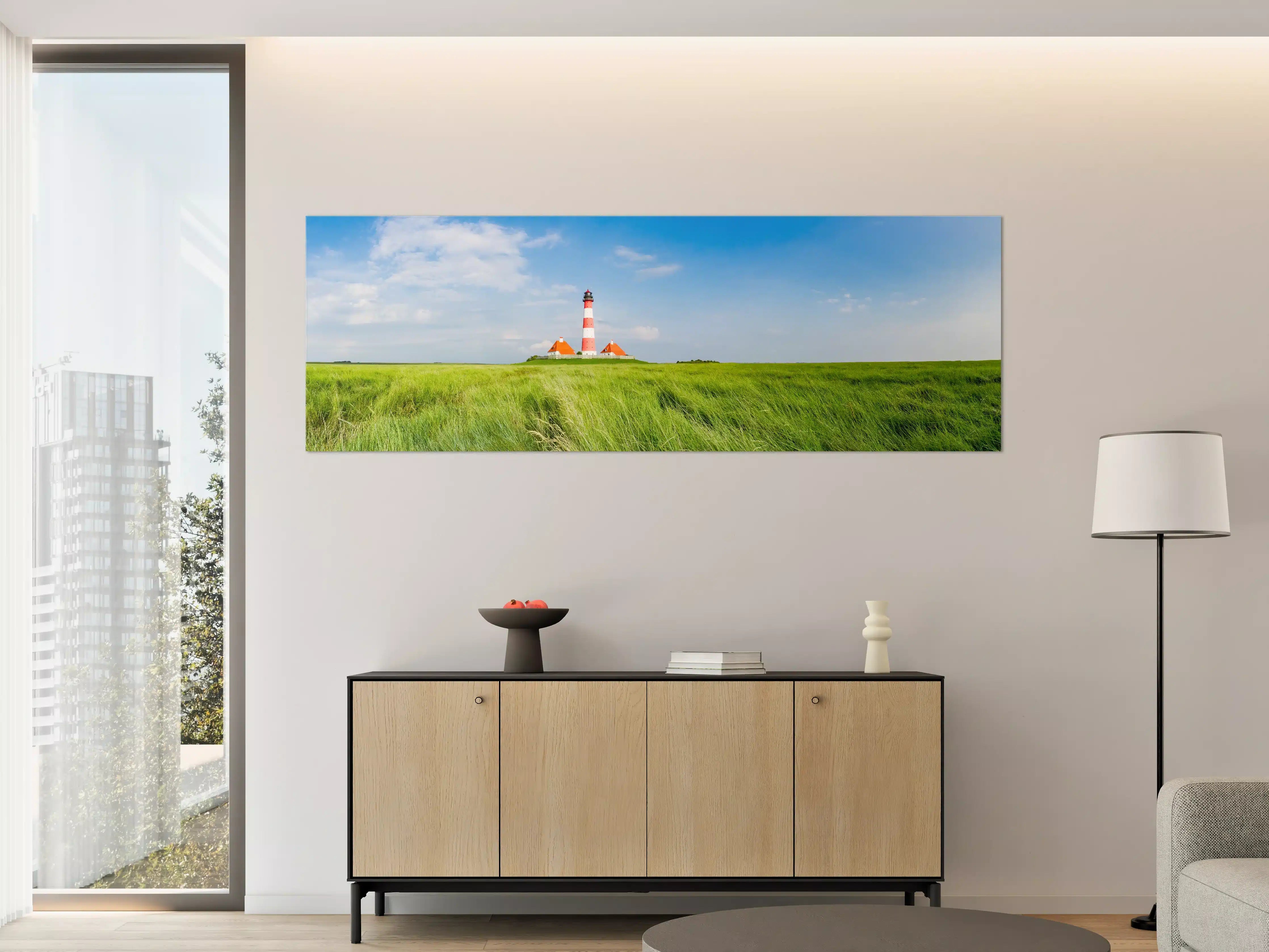 Große Wandbilder - Leuchtturm in der grünen Landschaft