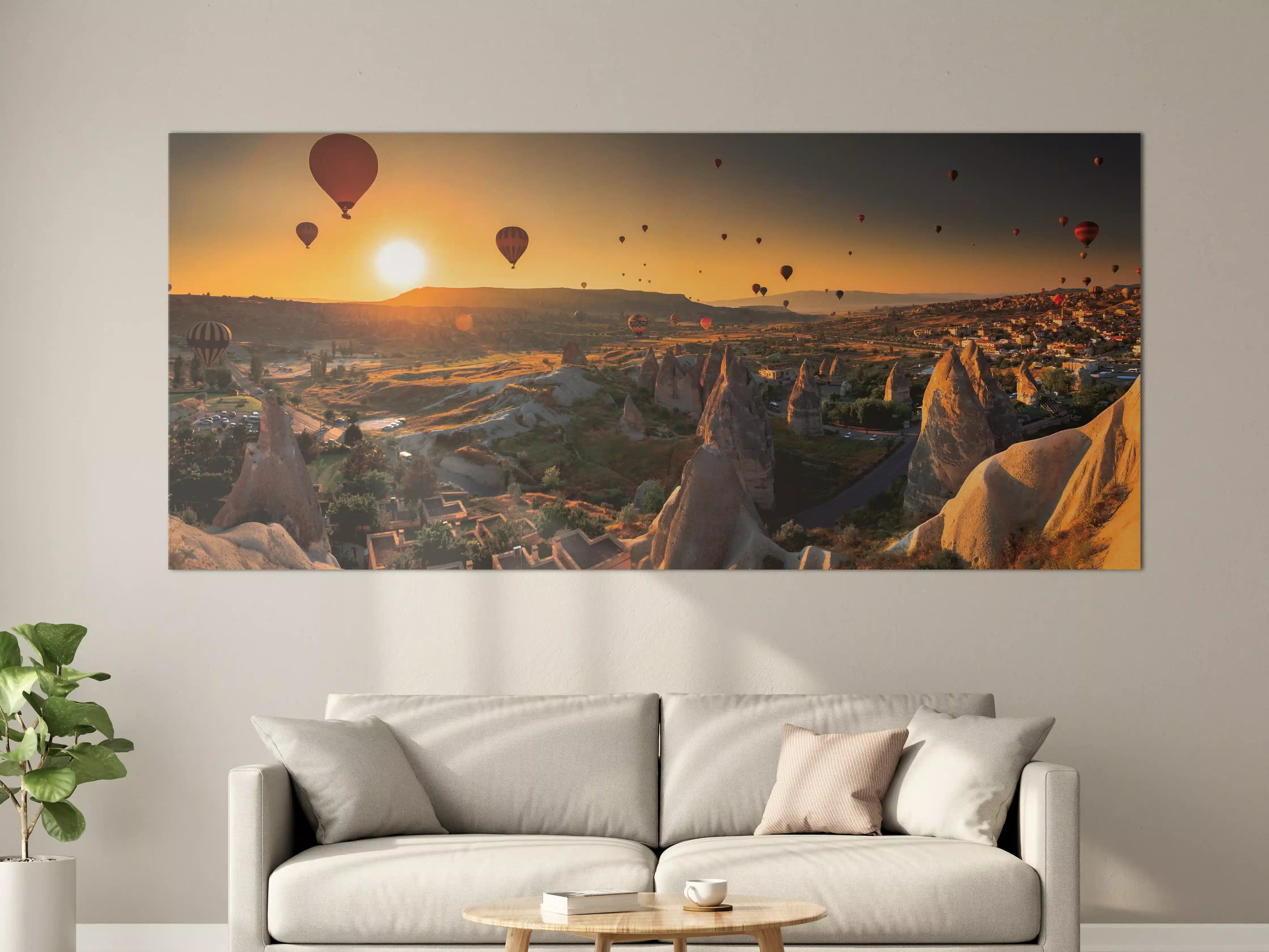 Große Wandbilder - Luftballons über atemberaubender Landschaft bei Sonnenuntergang