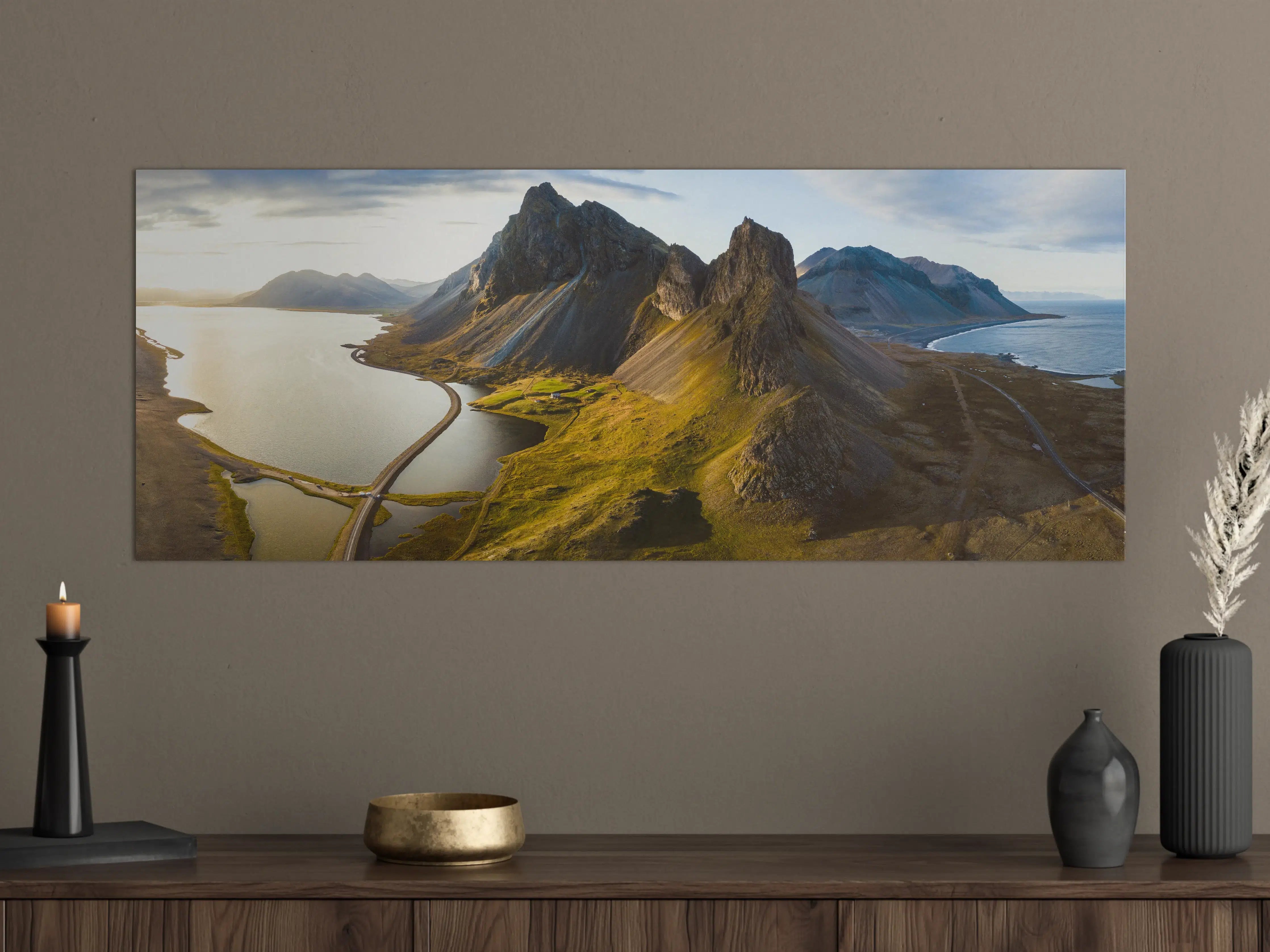Große Wandbilder - Majestätische Berg- und Wasserlandschaft
