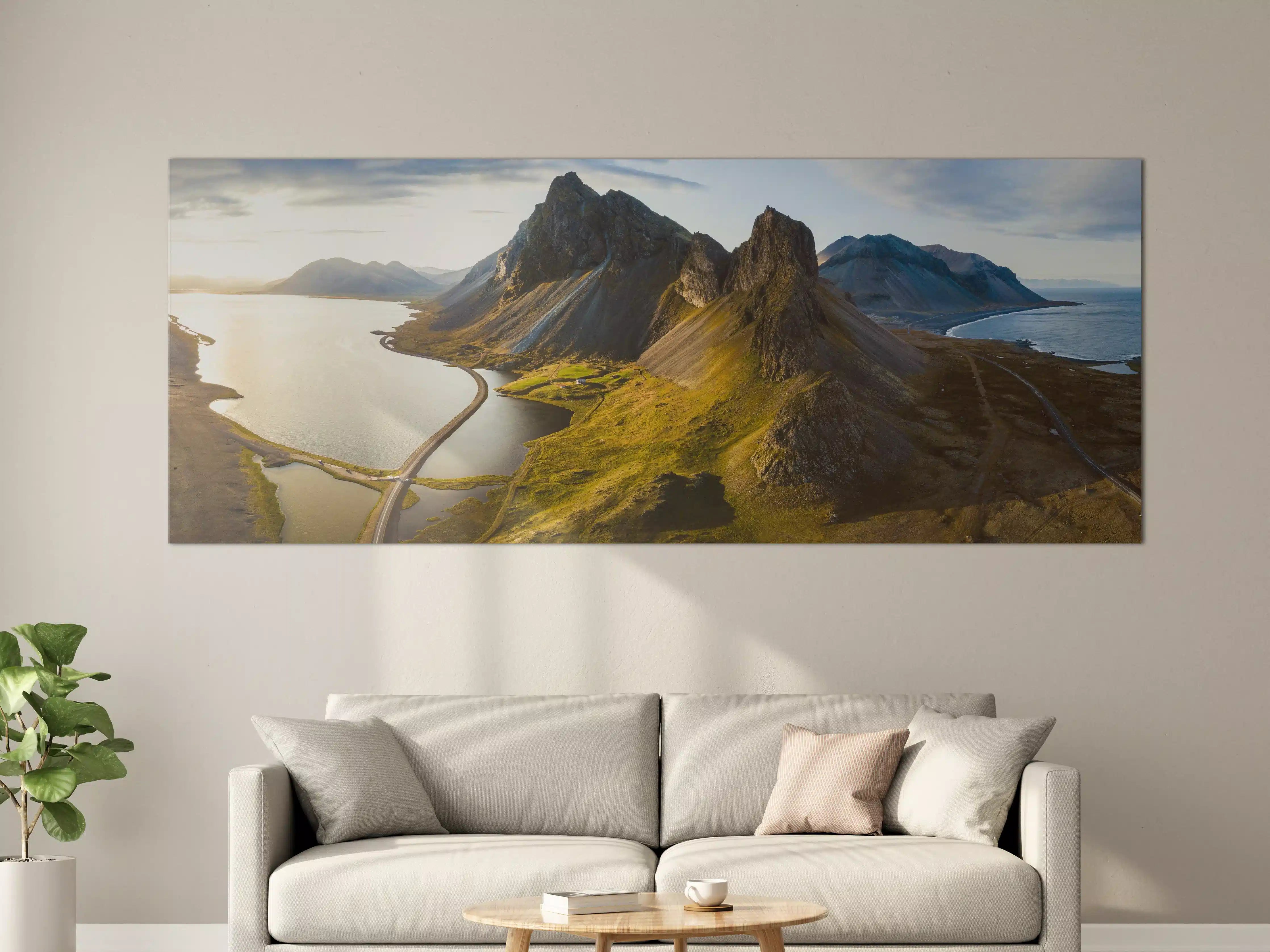 Große Wandbilder - Majestätische Berg- und Wasserlandschaft