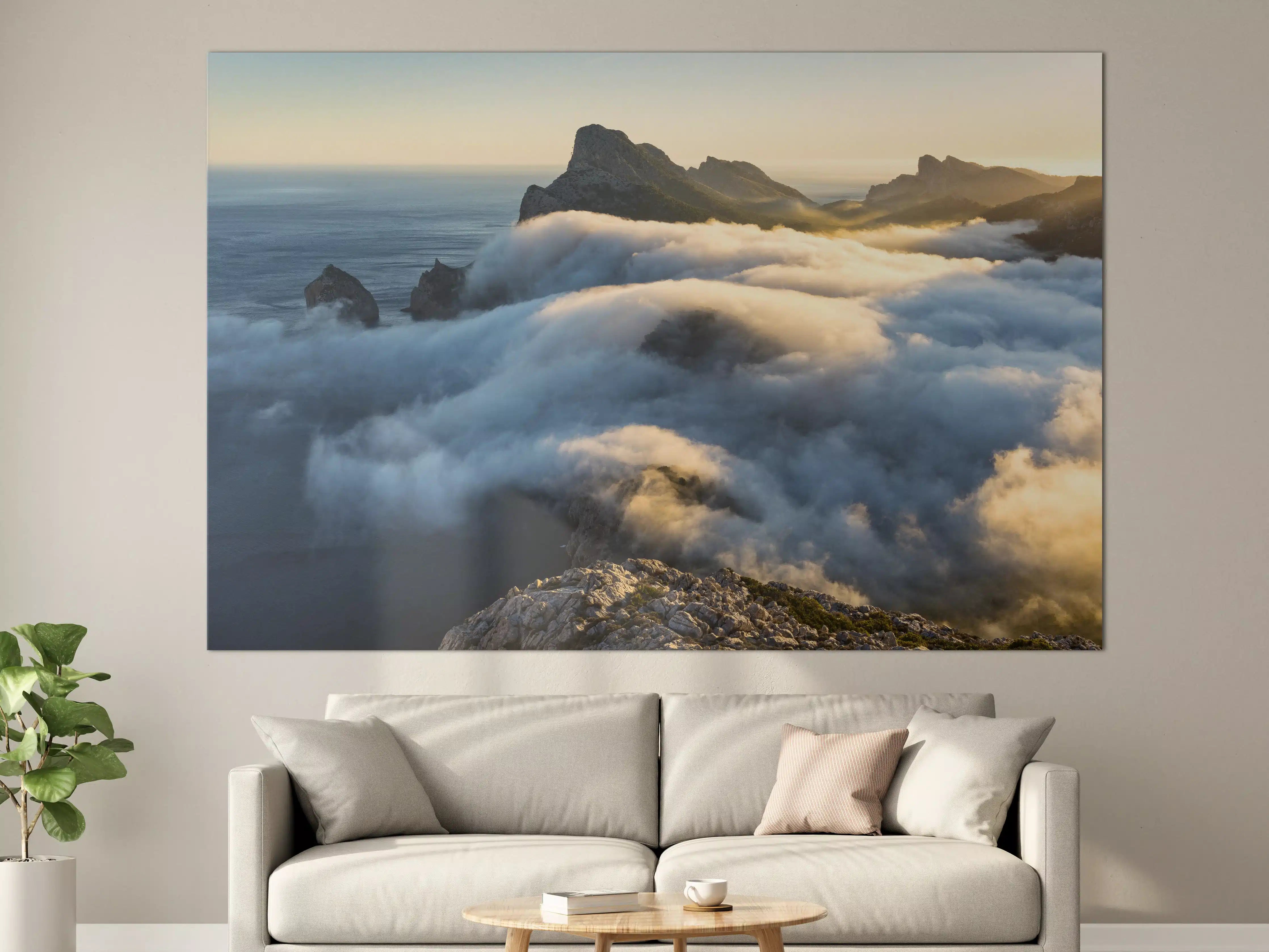 Große Wandbilder - Majestätischer Küstenberg mit Wolken