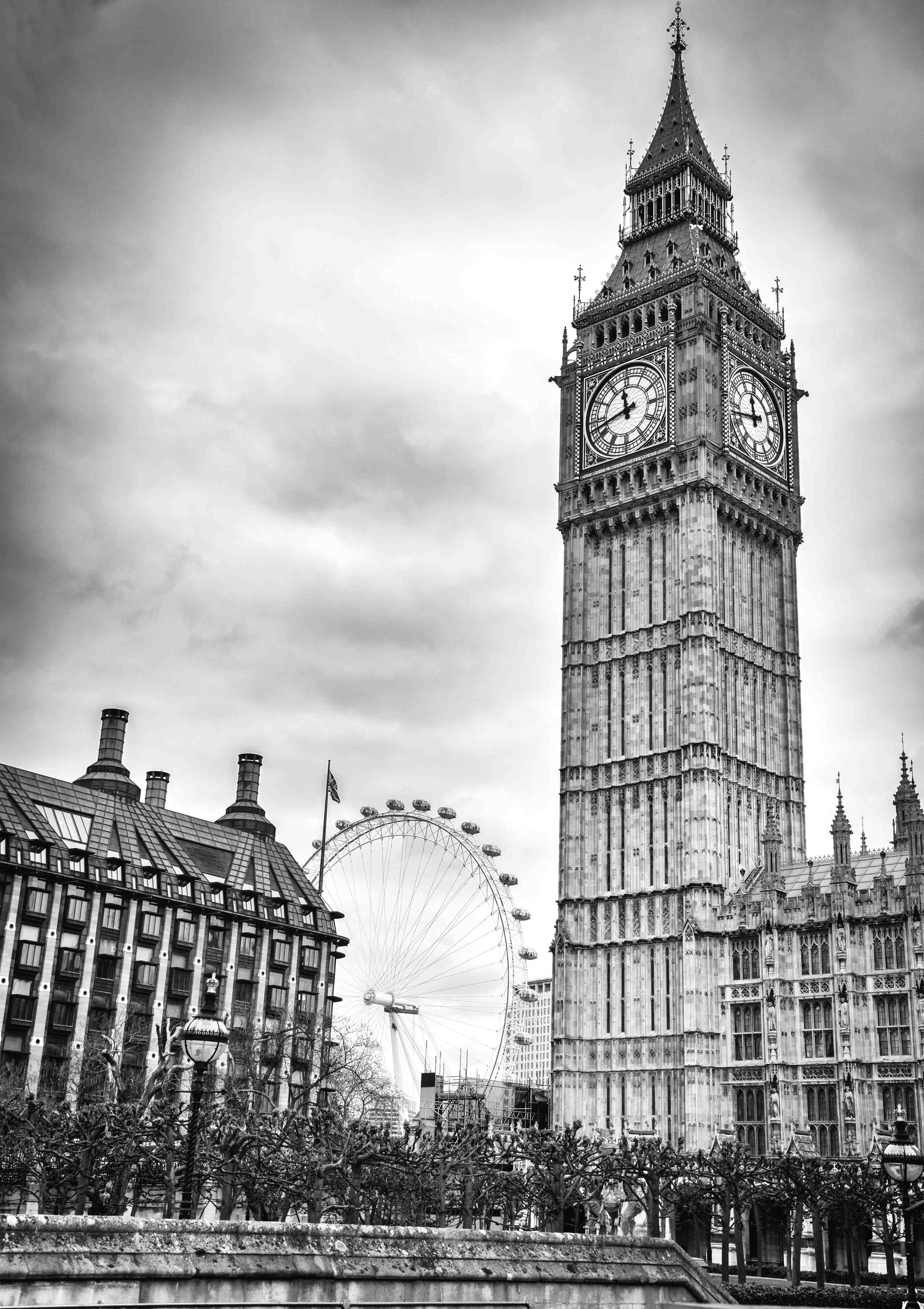 Große Wandbilder-Majestätisches Big Ben im Schwarz-Weiß