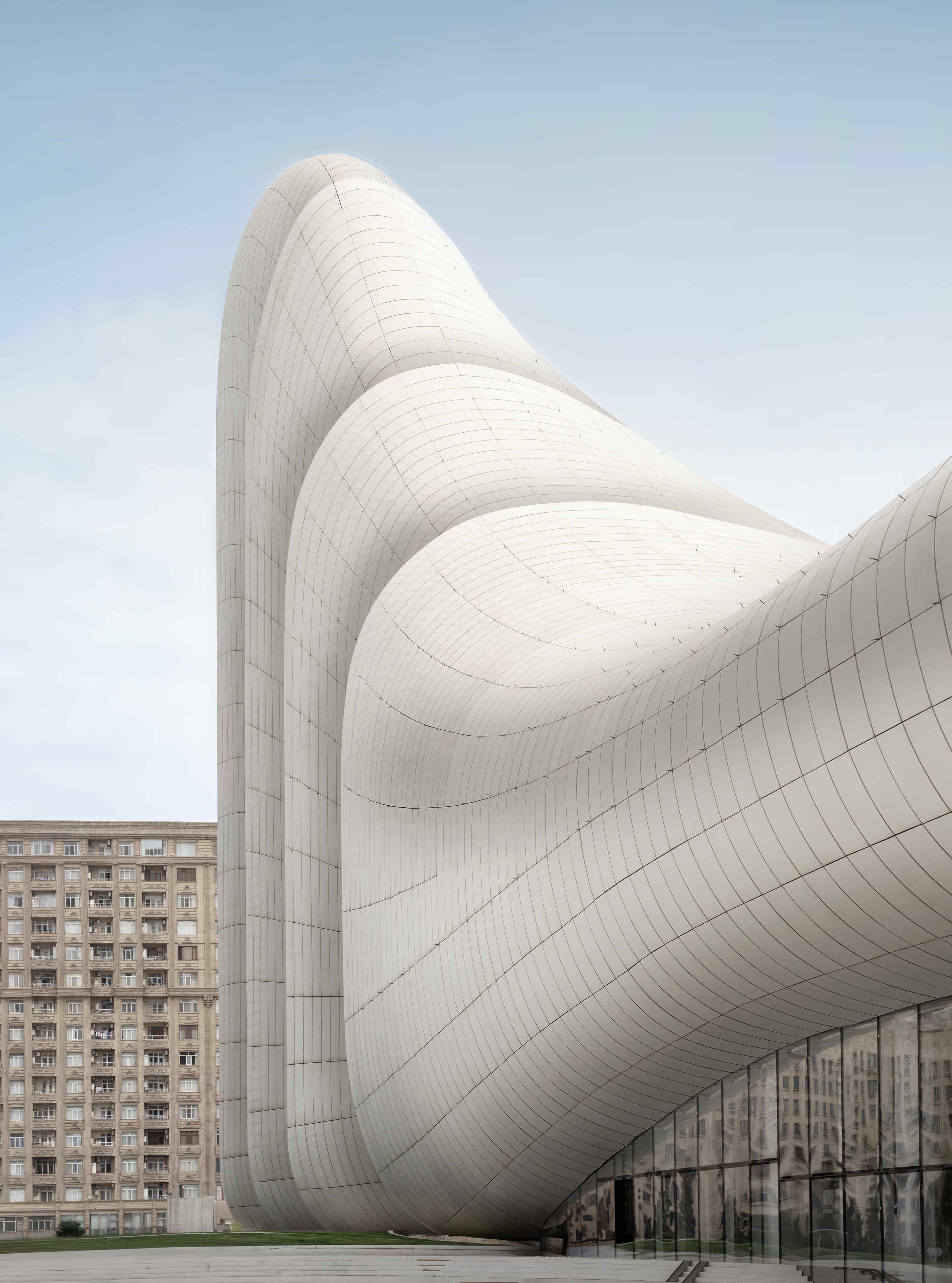 Große Wandbilder-Moderne Architektur mit fließenden Formen