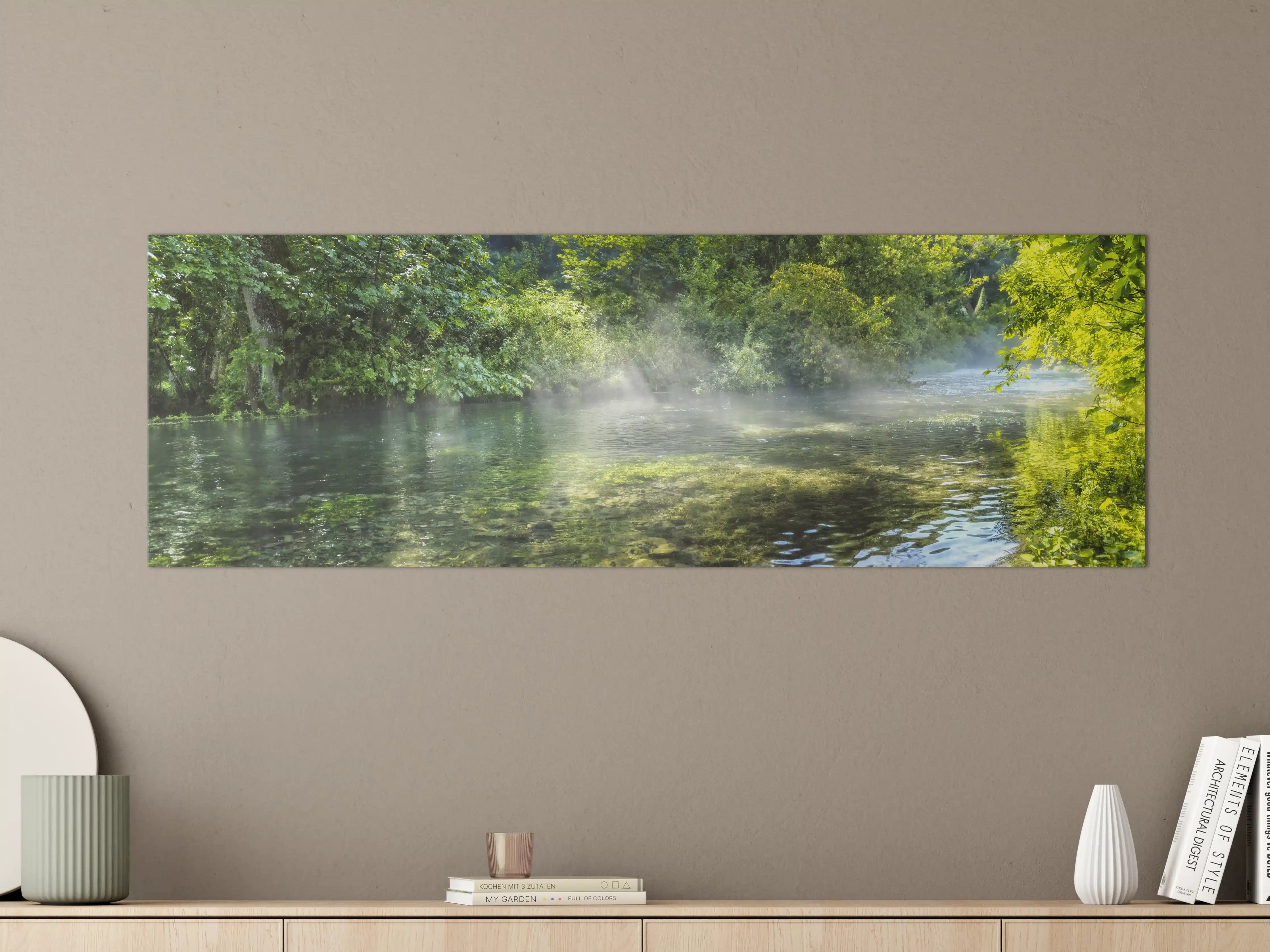 Große Wandbilder - Morgentau an einem Fluss zwischen Bäumen