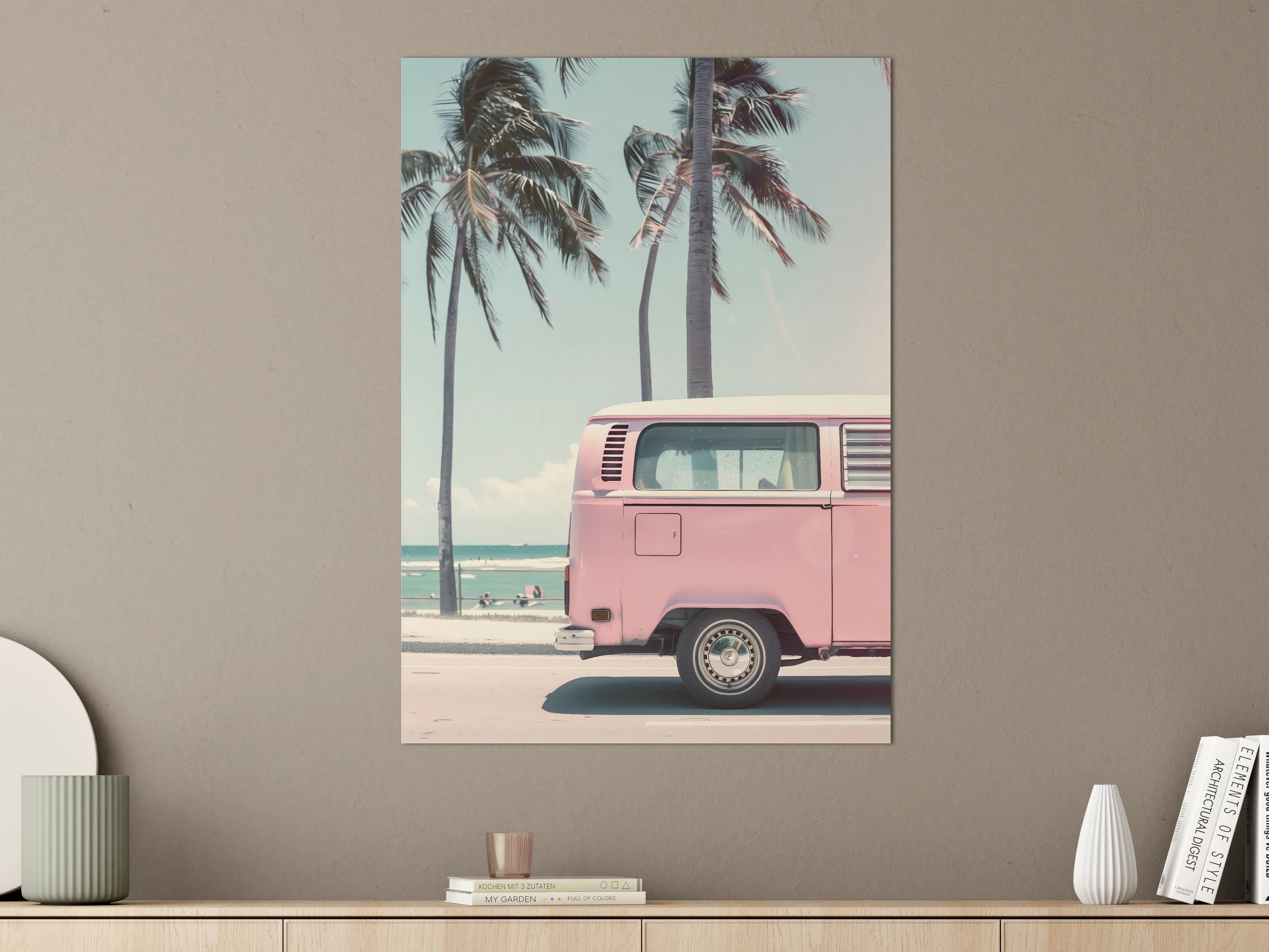 Große Wandbilder - Pinke Vintage-Jeep vor Palmen am Strand