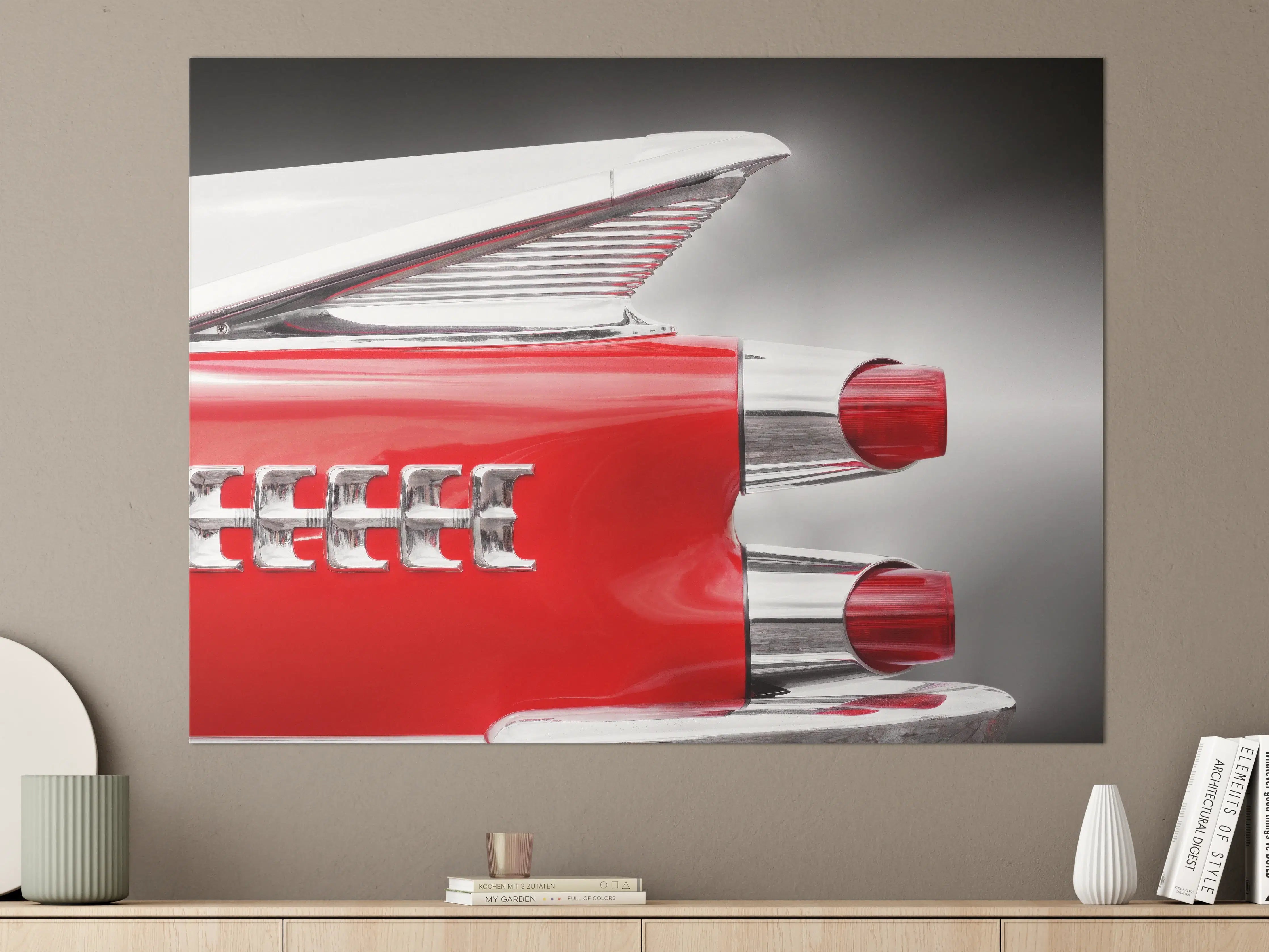 Große Wandbilder - Retro-Fahrzeug-Detail in Rot und Silber.