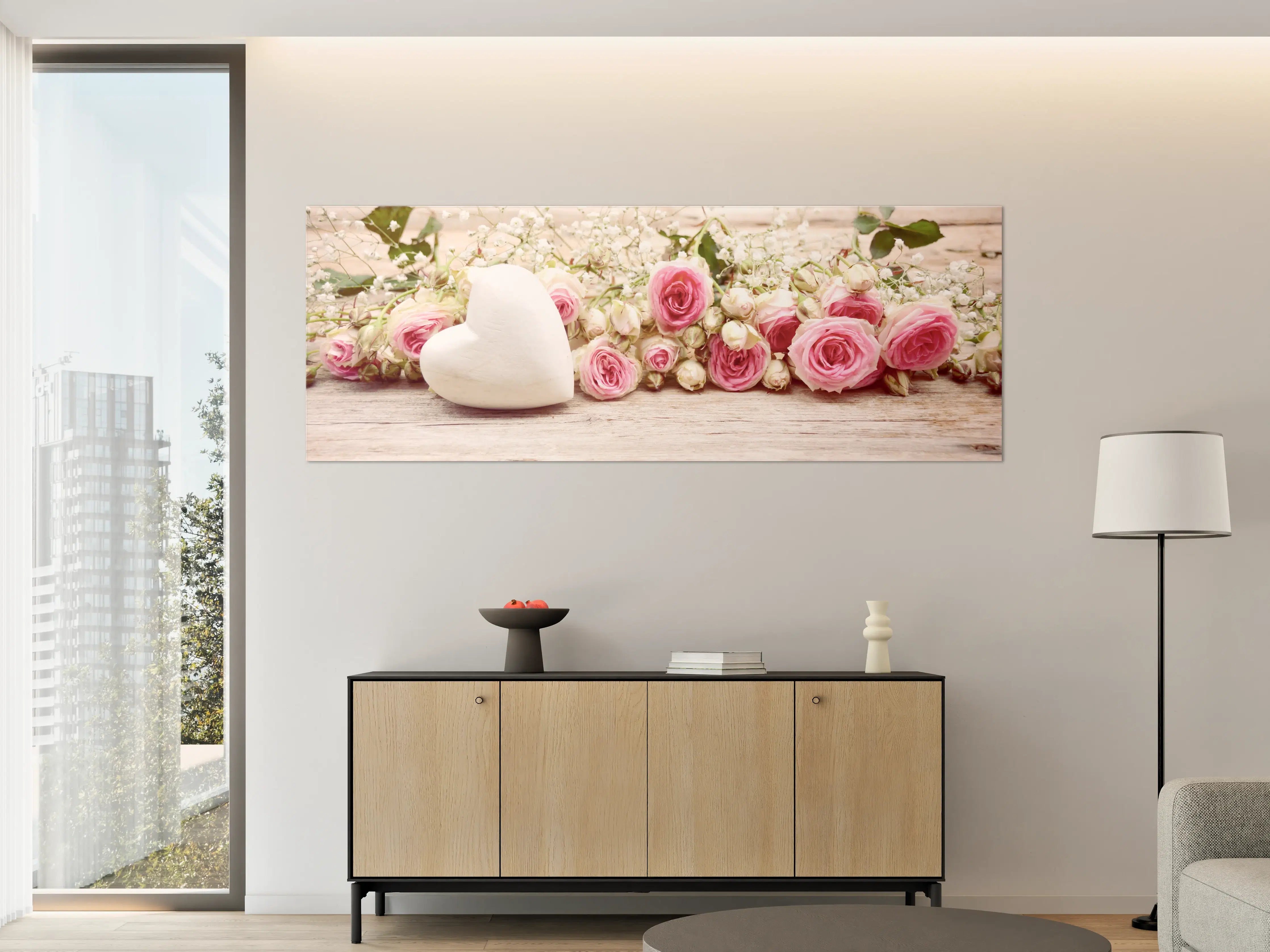 Große Wandbilder - Romantische Rosenzwiebel mit Herzdeko