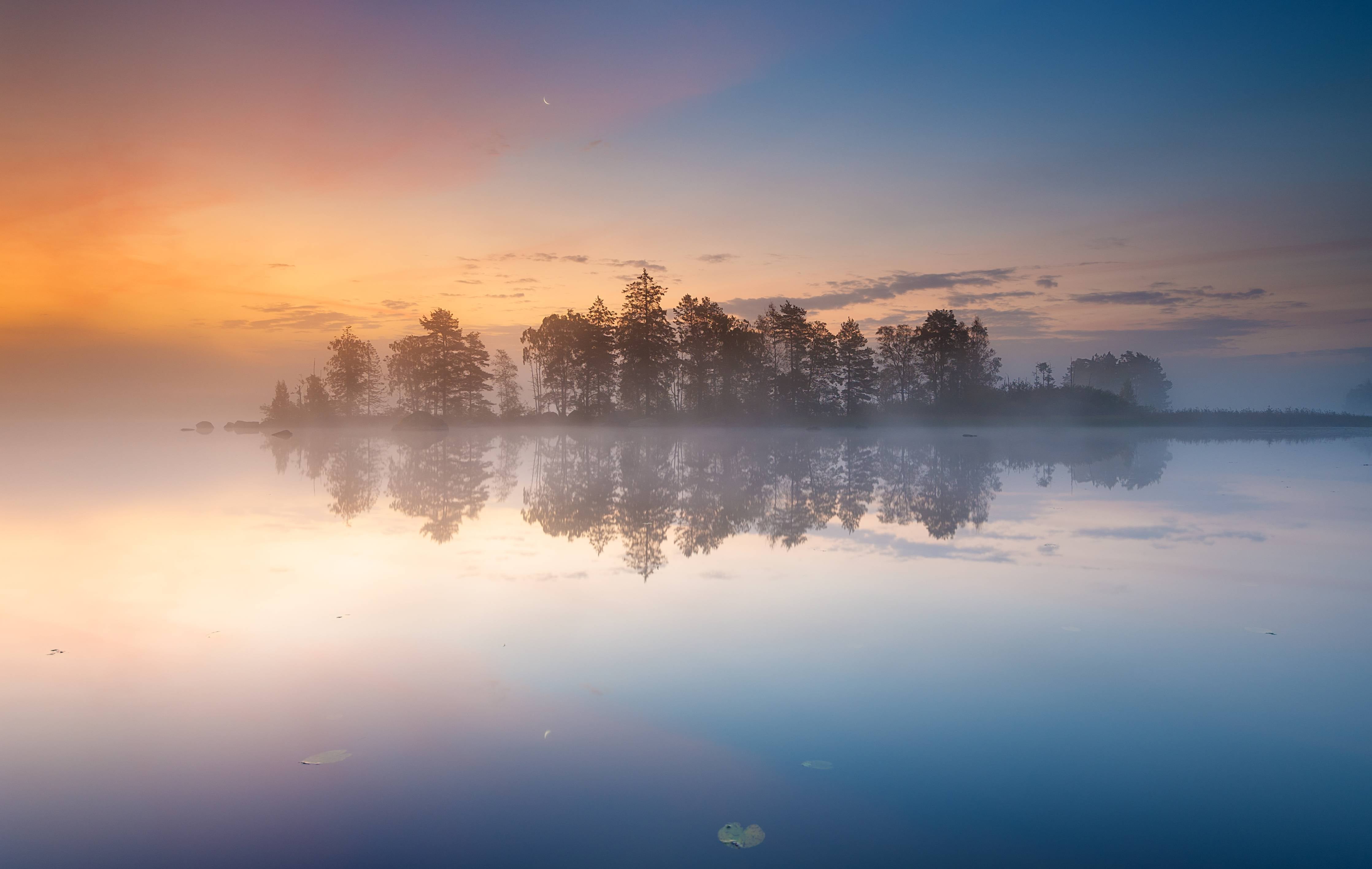 Große Wandbilder-Sanfter Sonnenaufgang über dem Wasser