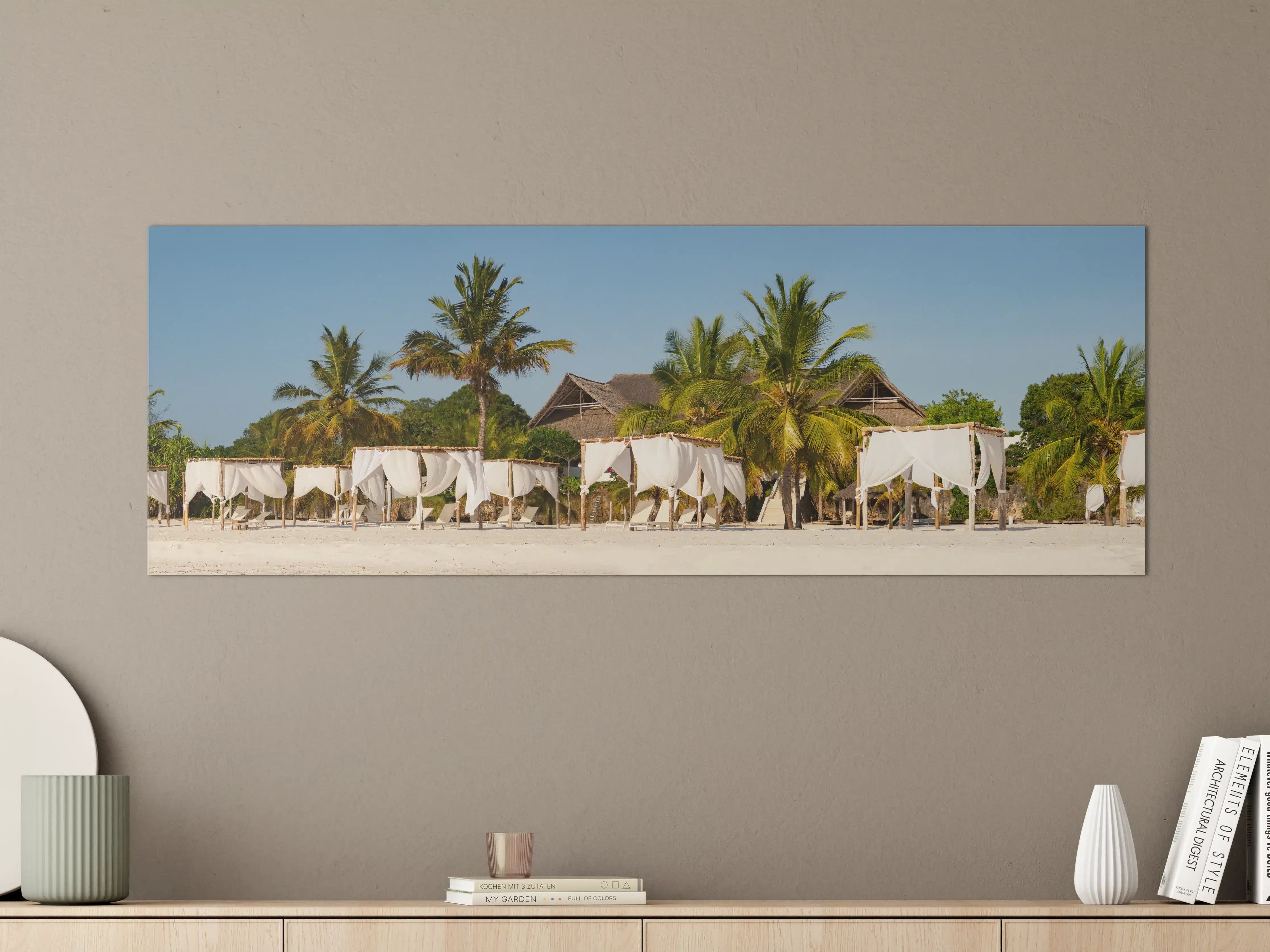 Große Wandbilder - Schöner Strand mit Liegen 