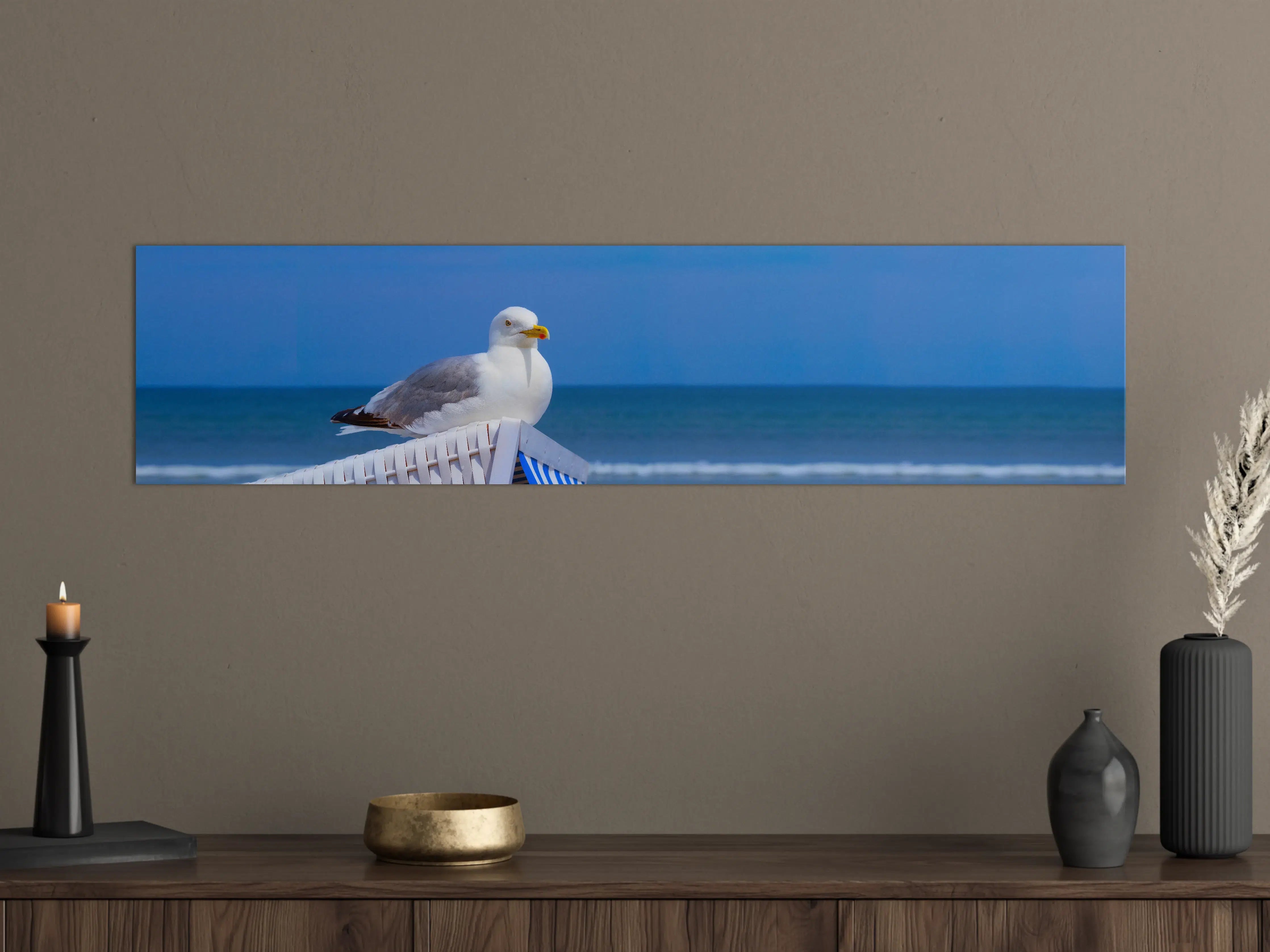 Große Wandbilder - Seegull am Strand mit blauem Hintergrund