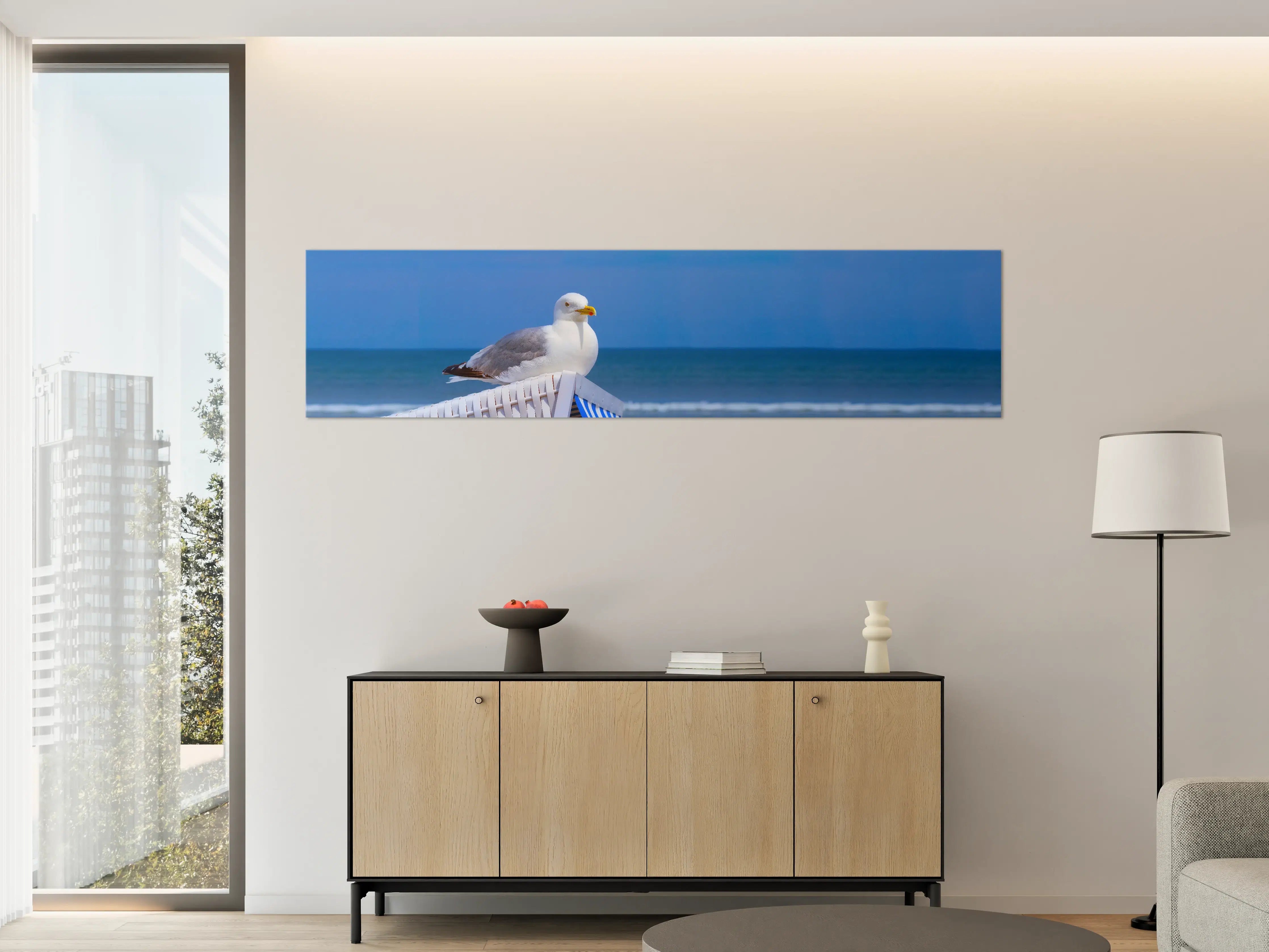 Große Wandbilder - Seegull am Strand mit blauem Hintergrund