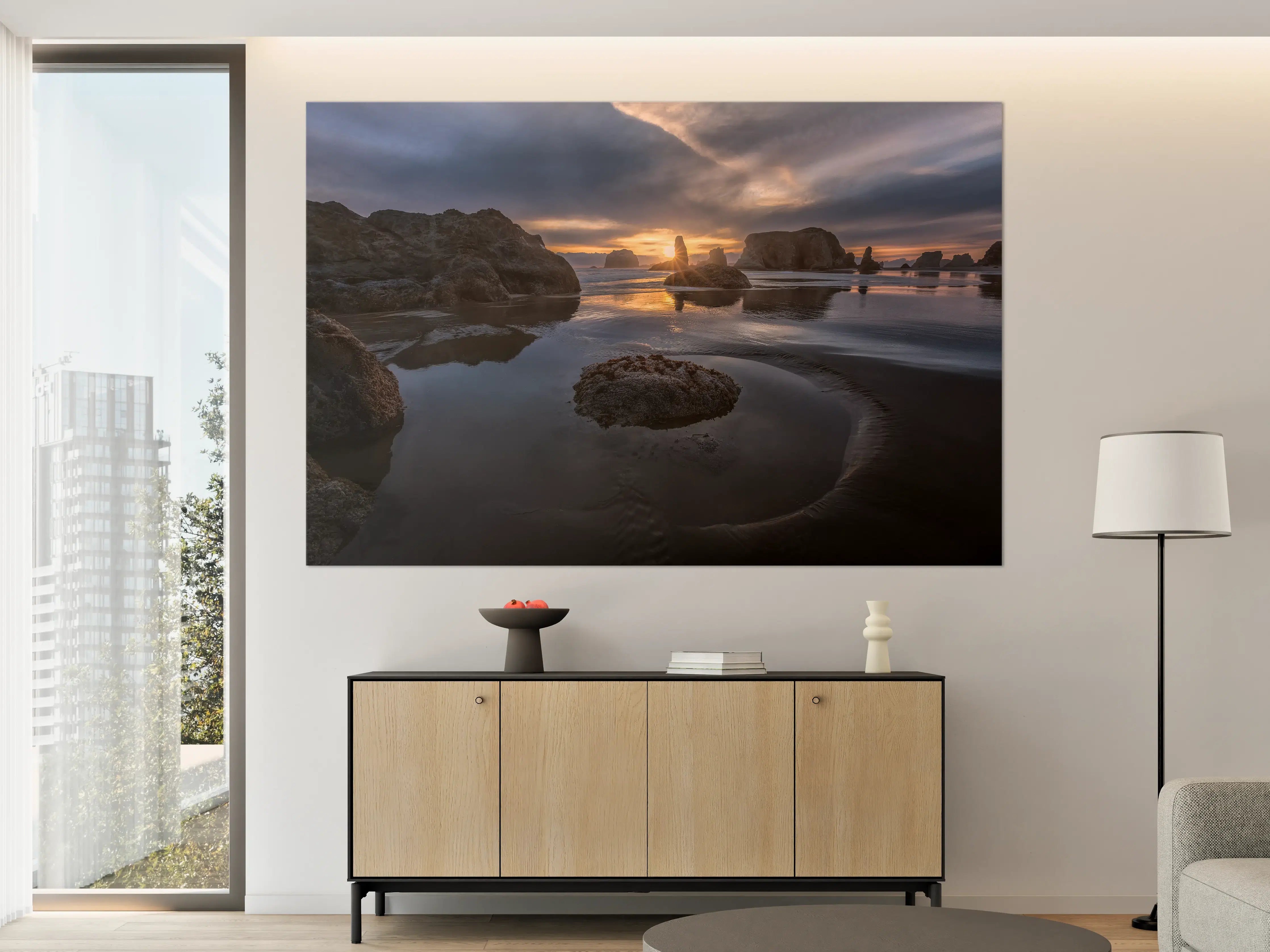 Große Wandbilder - Sonnenuntergang am ruhigen Strand mit Felsen