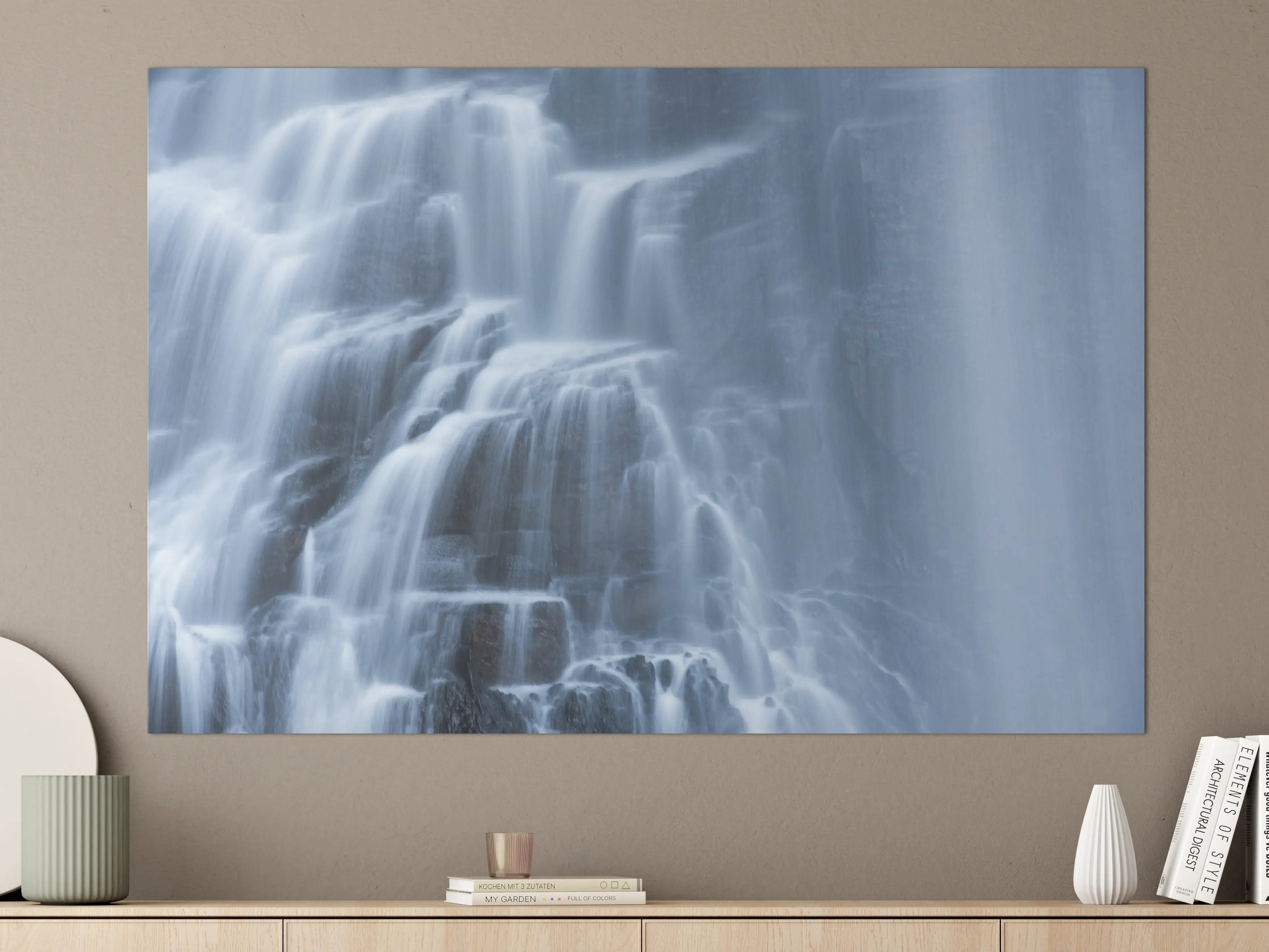 Große Wandbilder - Traumartiger Wasserfall an Felsenwand