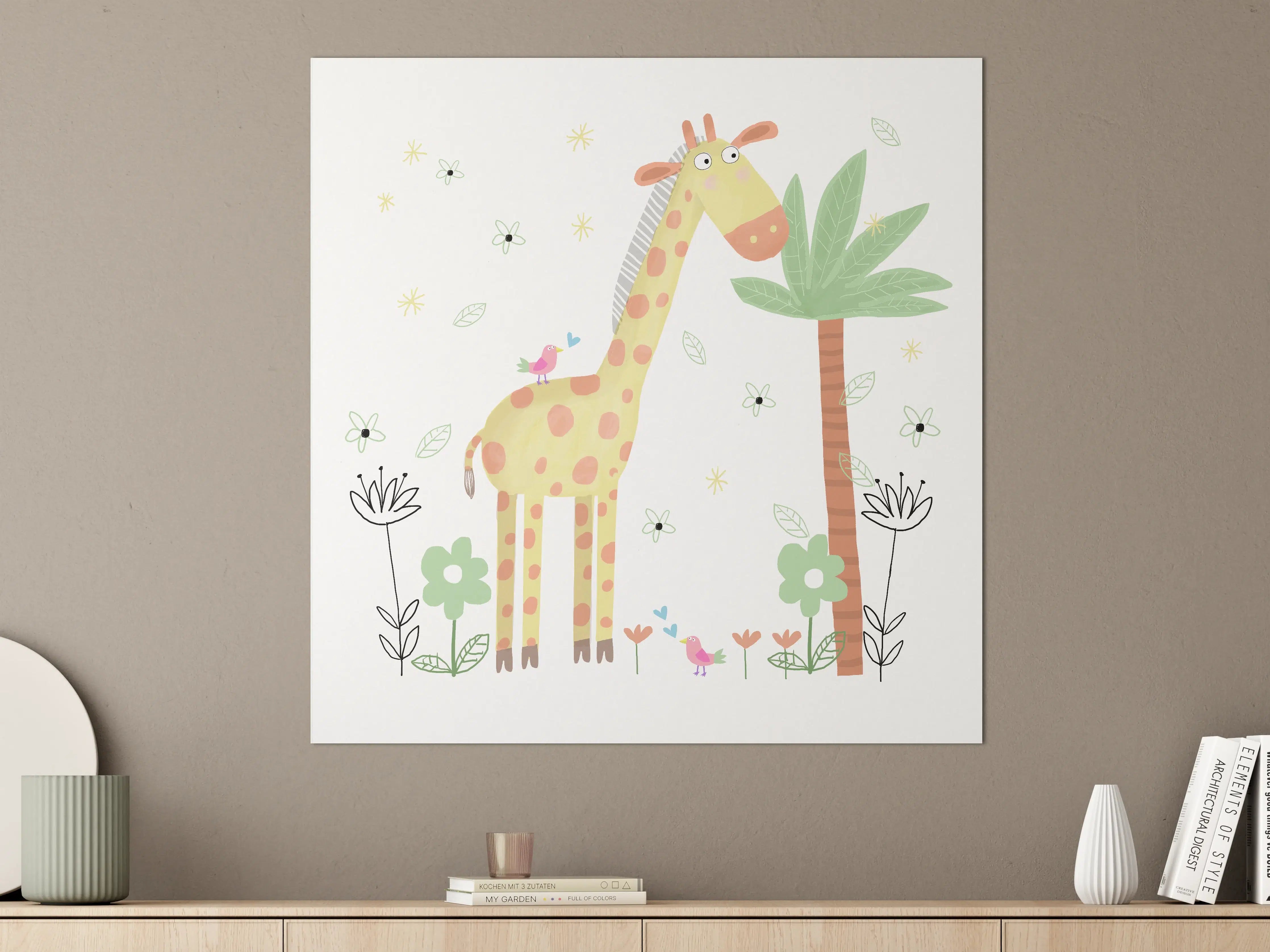 Große Wandbilder - Verspielte Giraffe mit Vogel und Palmen