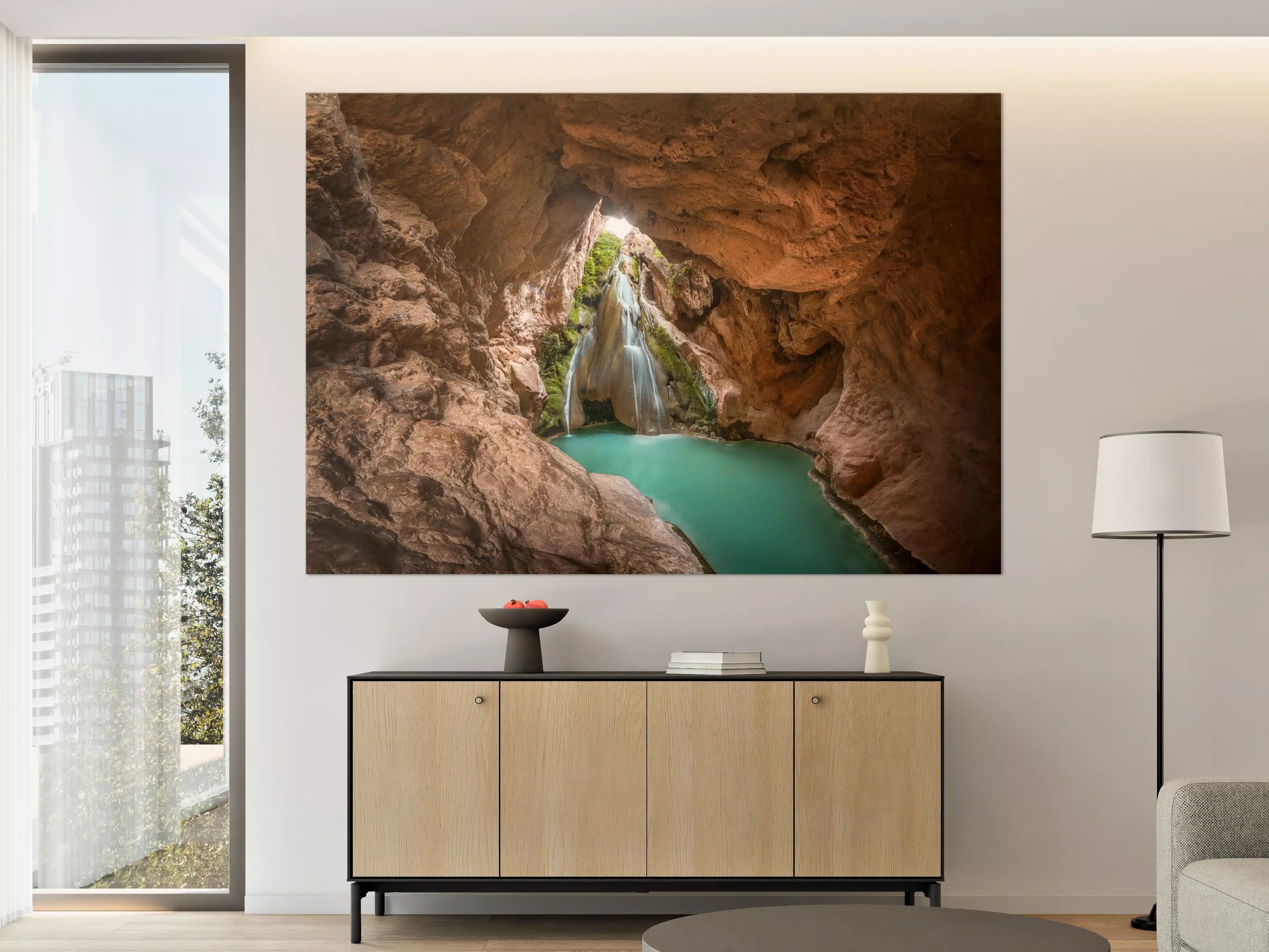 Große Wandbilder - Wasserfall in Höhle mit See in Valencia