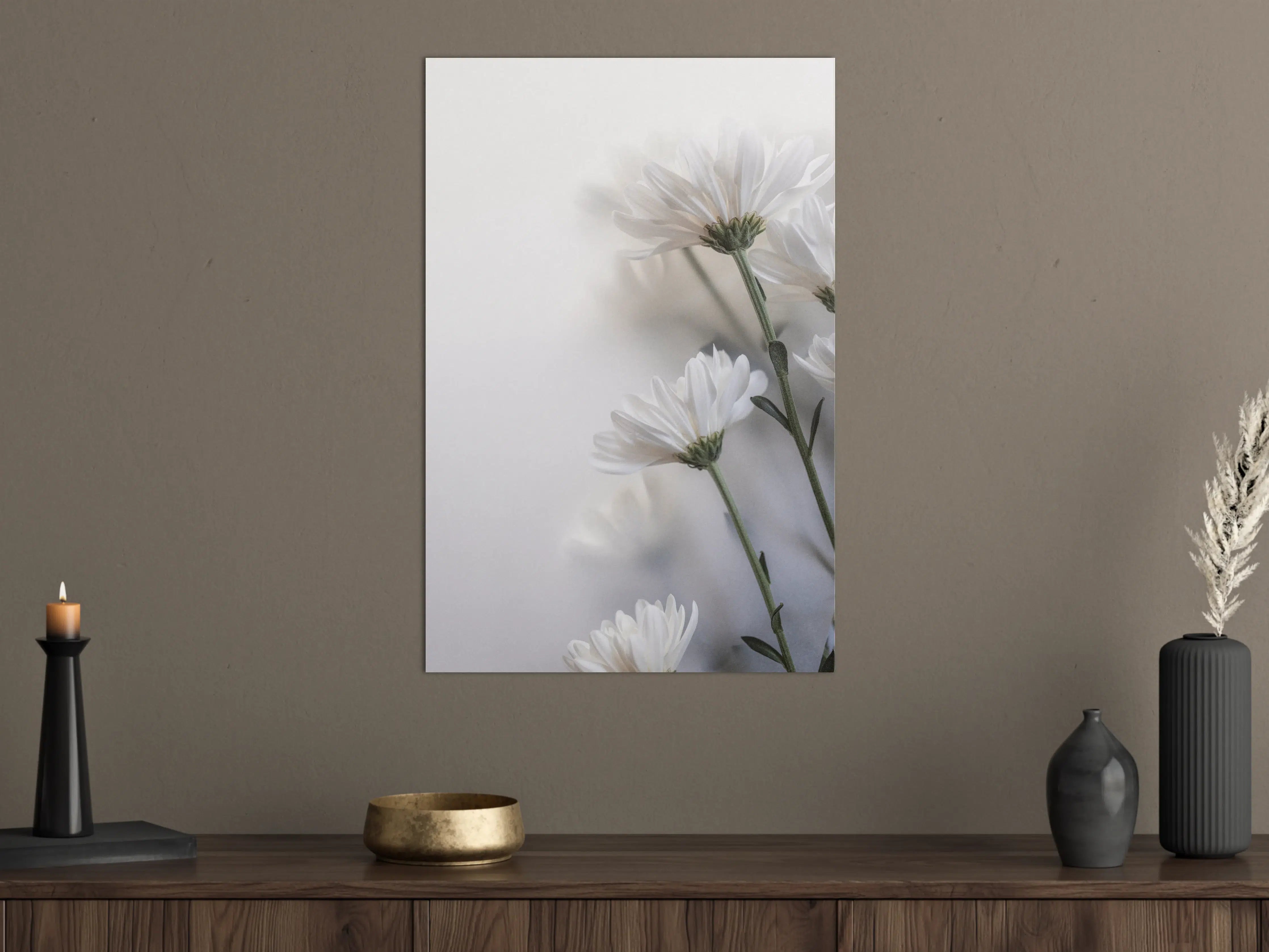 Große Wandbilder - Weiße Chrysanthemen auf hellem Hintergrund