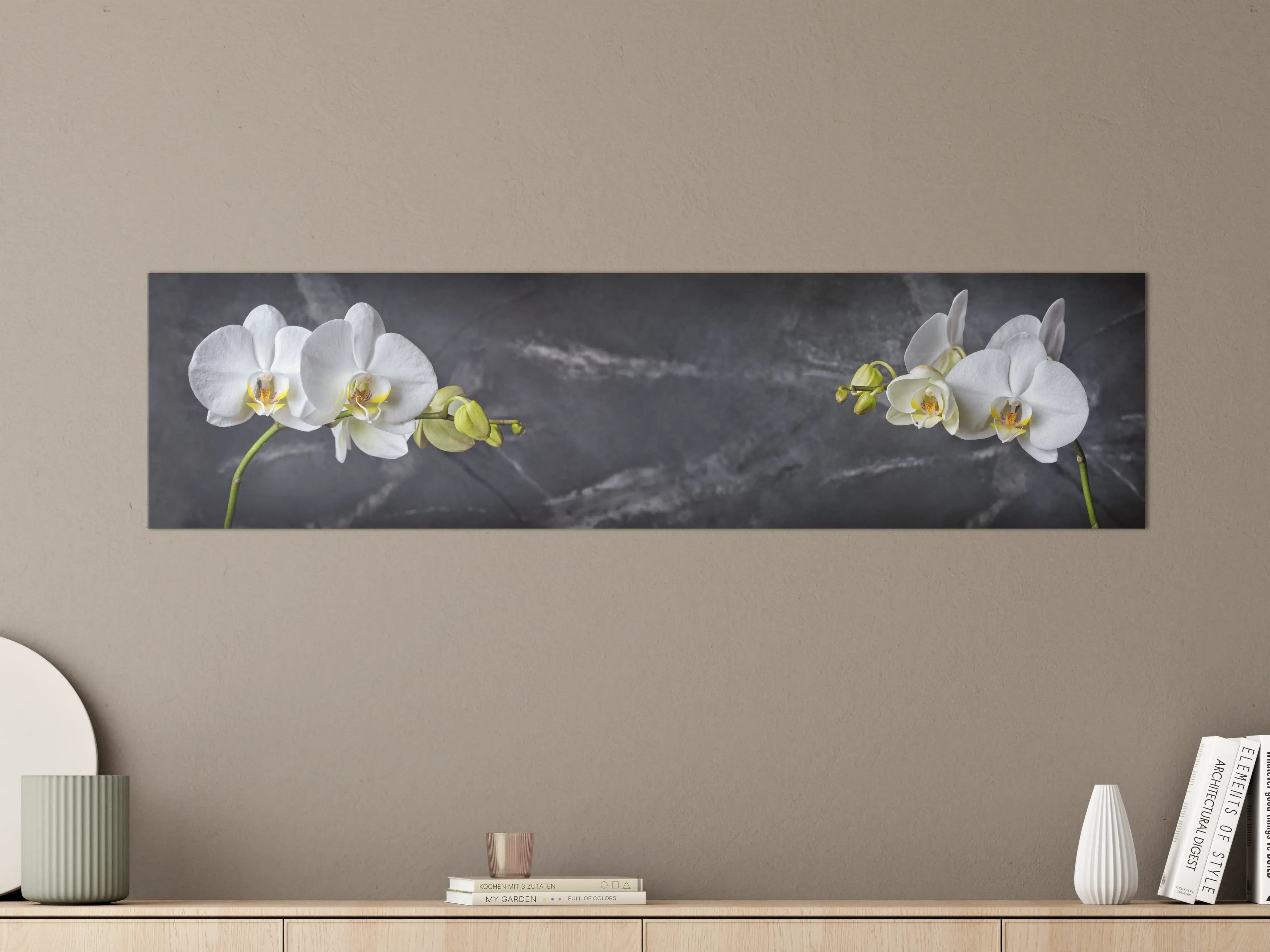 Große Wandbilder - Weiße Orchideen auf Marmor
