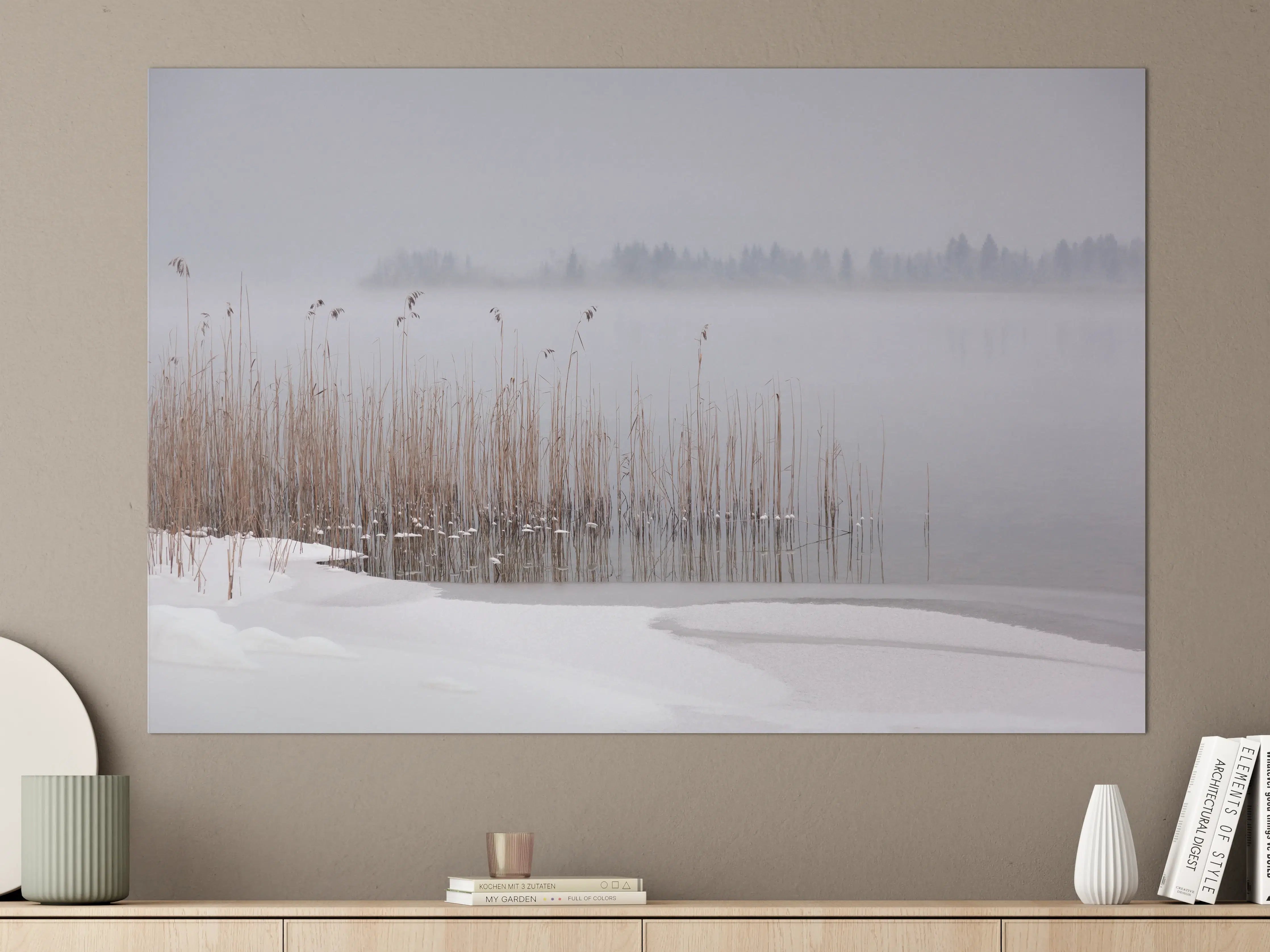 Große Wandbilder - Winterliche Seelandschaft mit Nebel und Reet